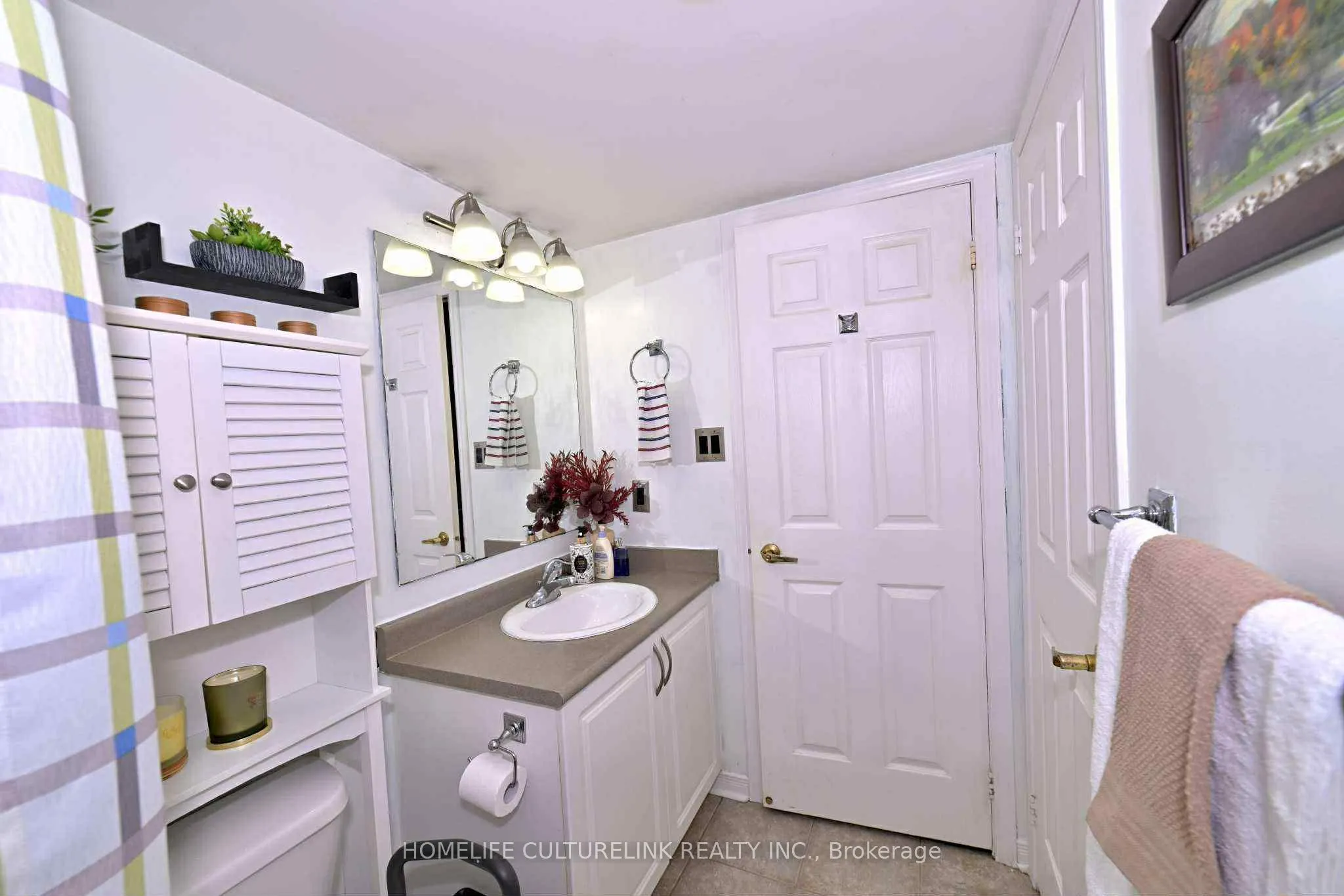 84 Petra Way E, #1