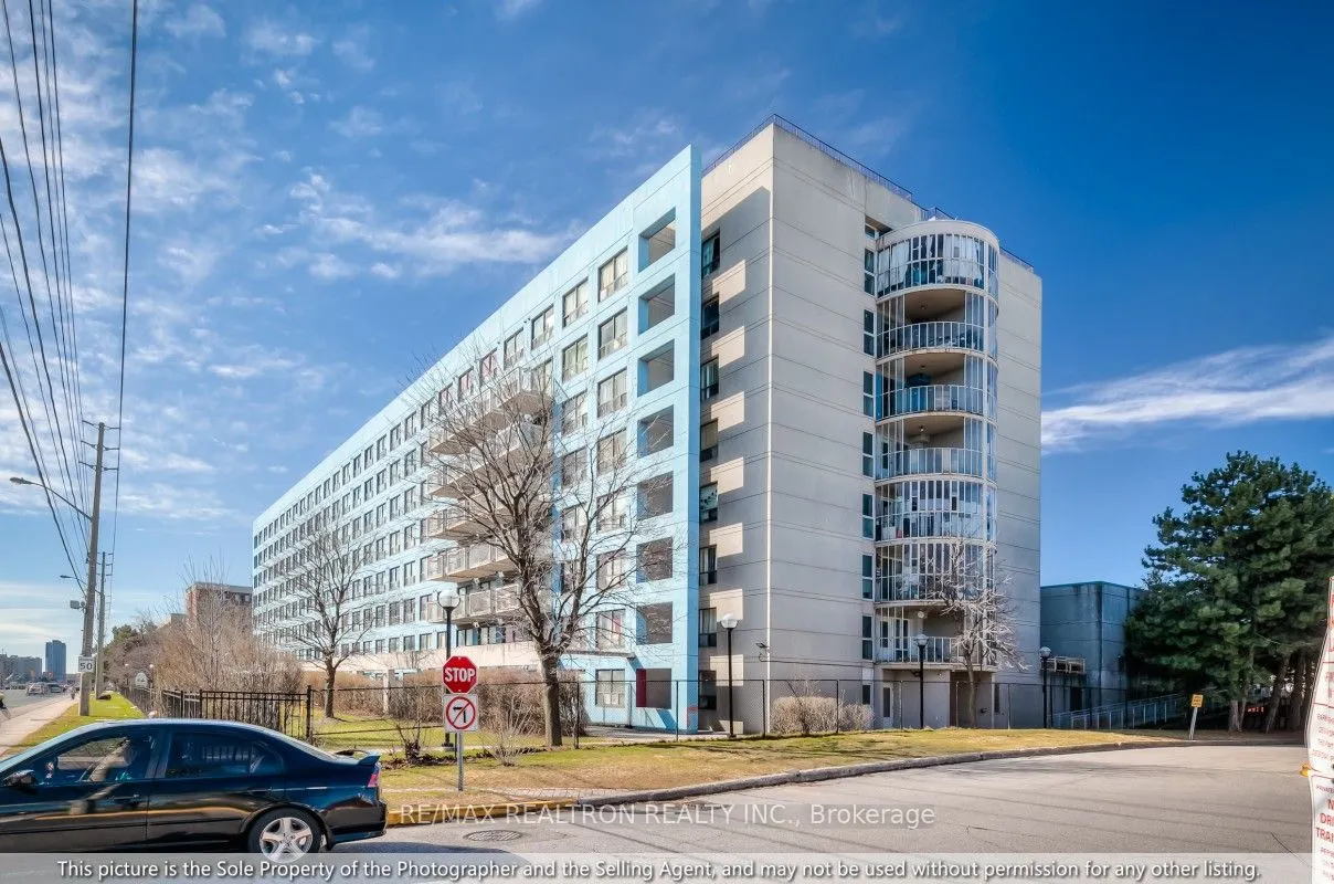 39 Kimbercroft Court, #105