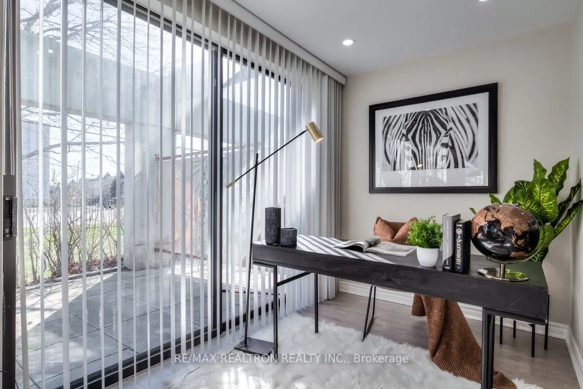 39 Kimbercroft Court, #105
