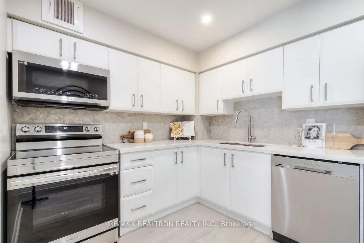 39 Kimbercroft Court, #105