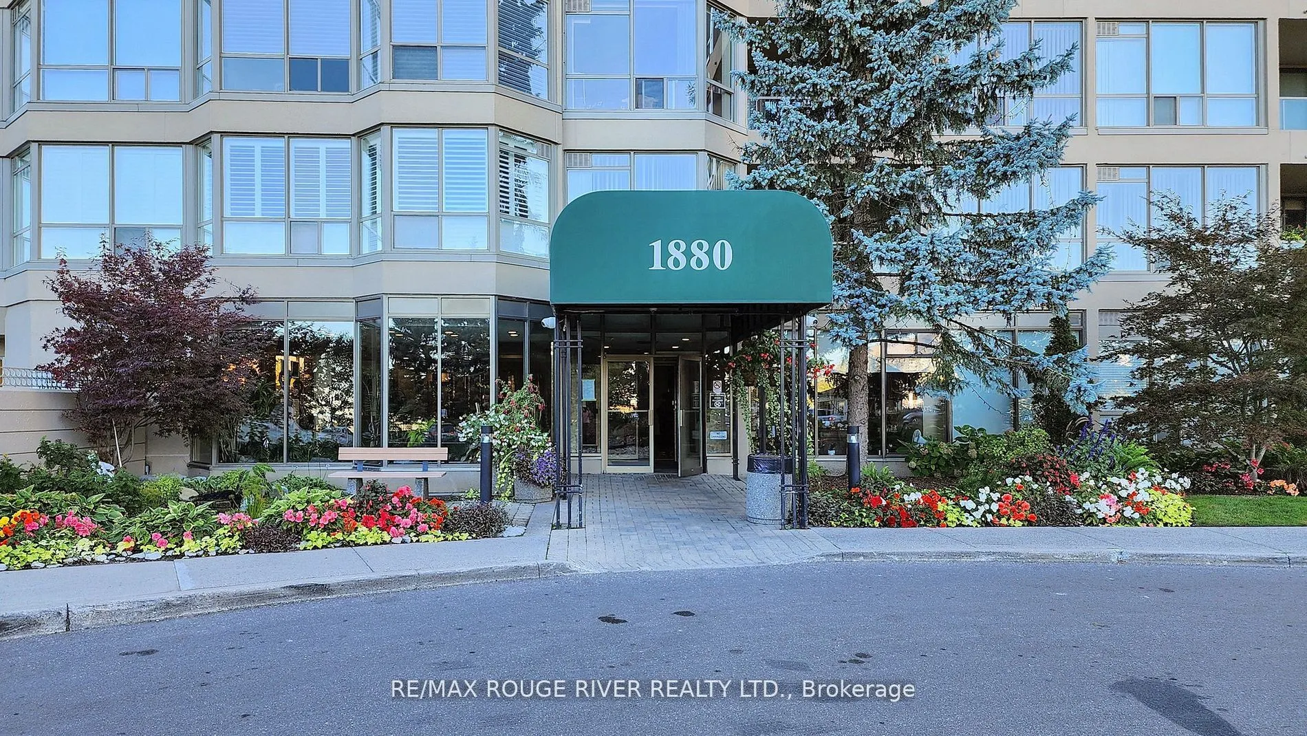 1880 Valley Farm Road, #1627