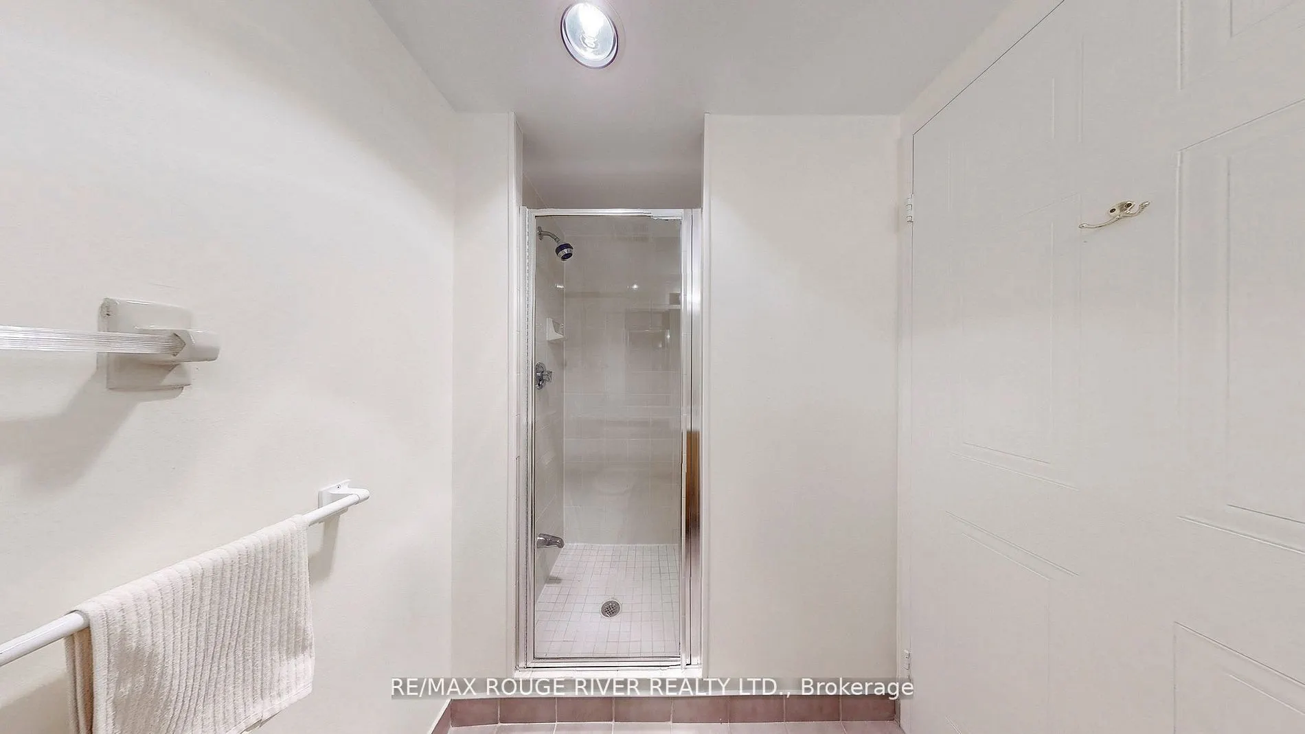 1880 Valley Farm Road, #1627