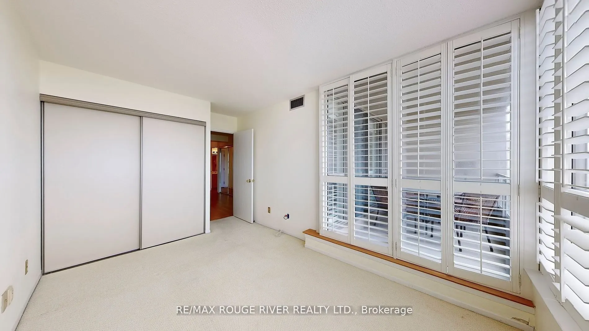 1880 Valley Farm Road, #1627