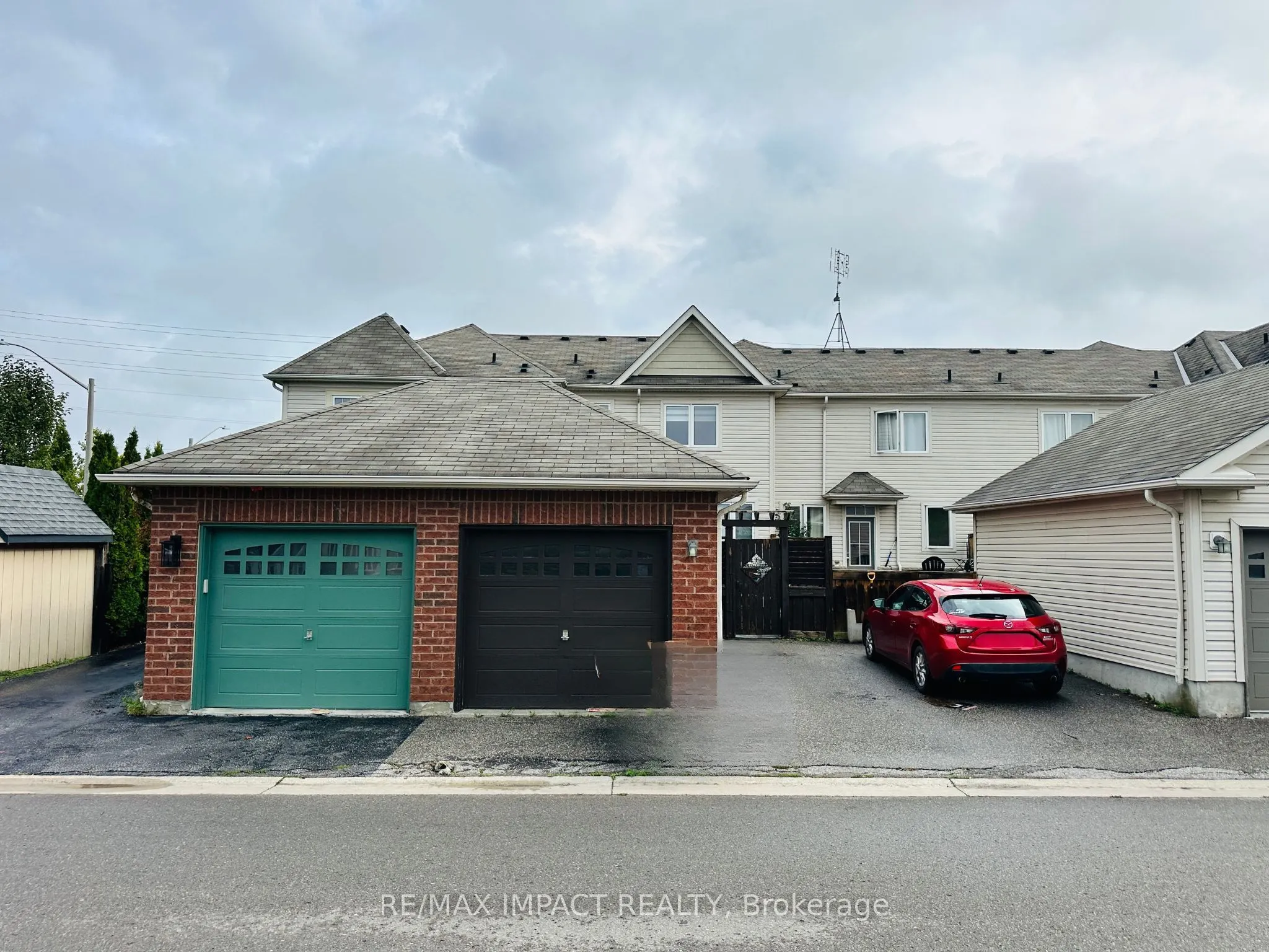 2126 Green Road