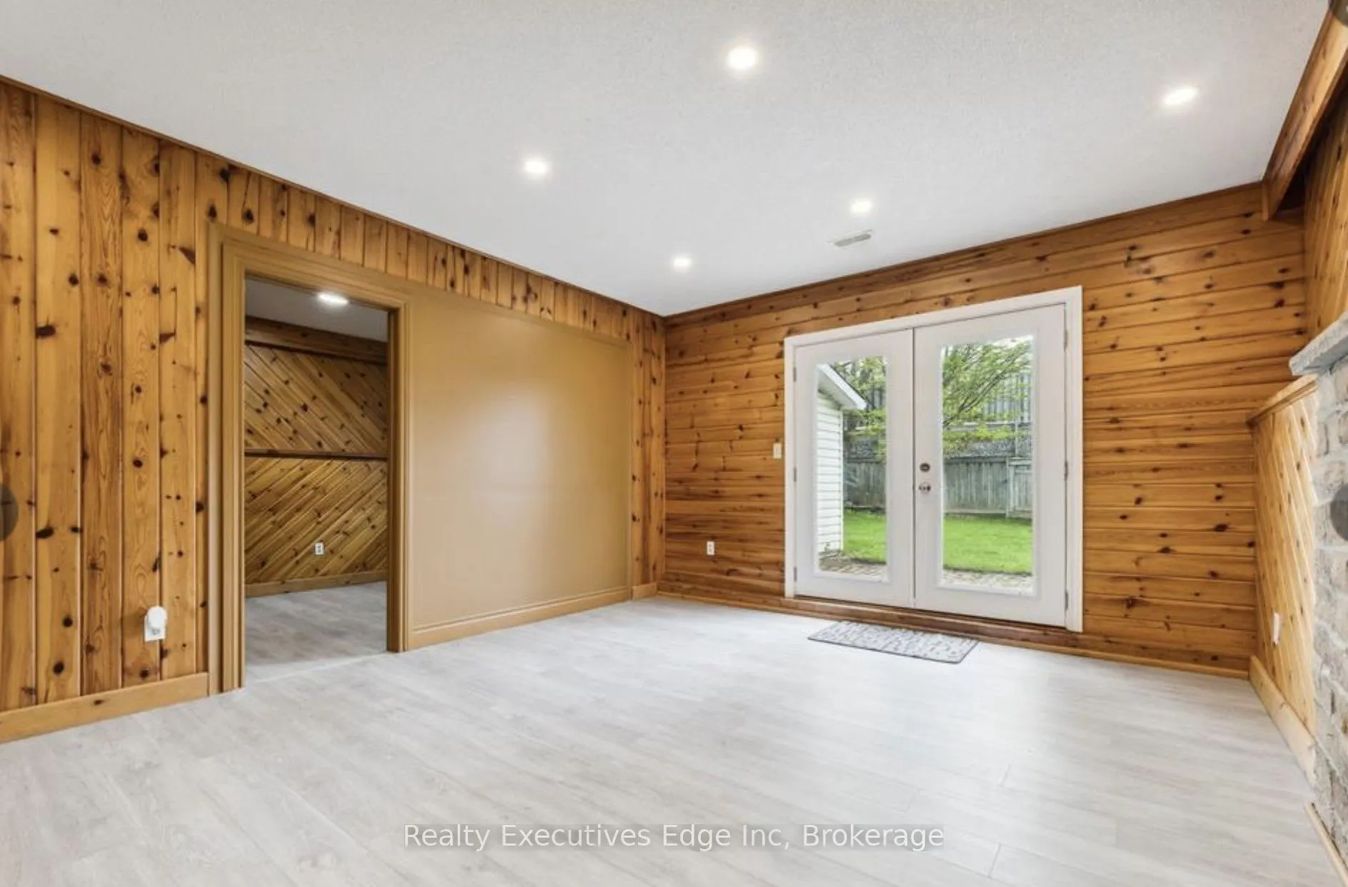 65 Overbank Drive