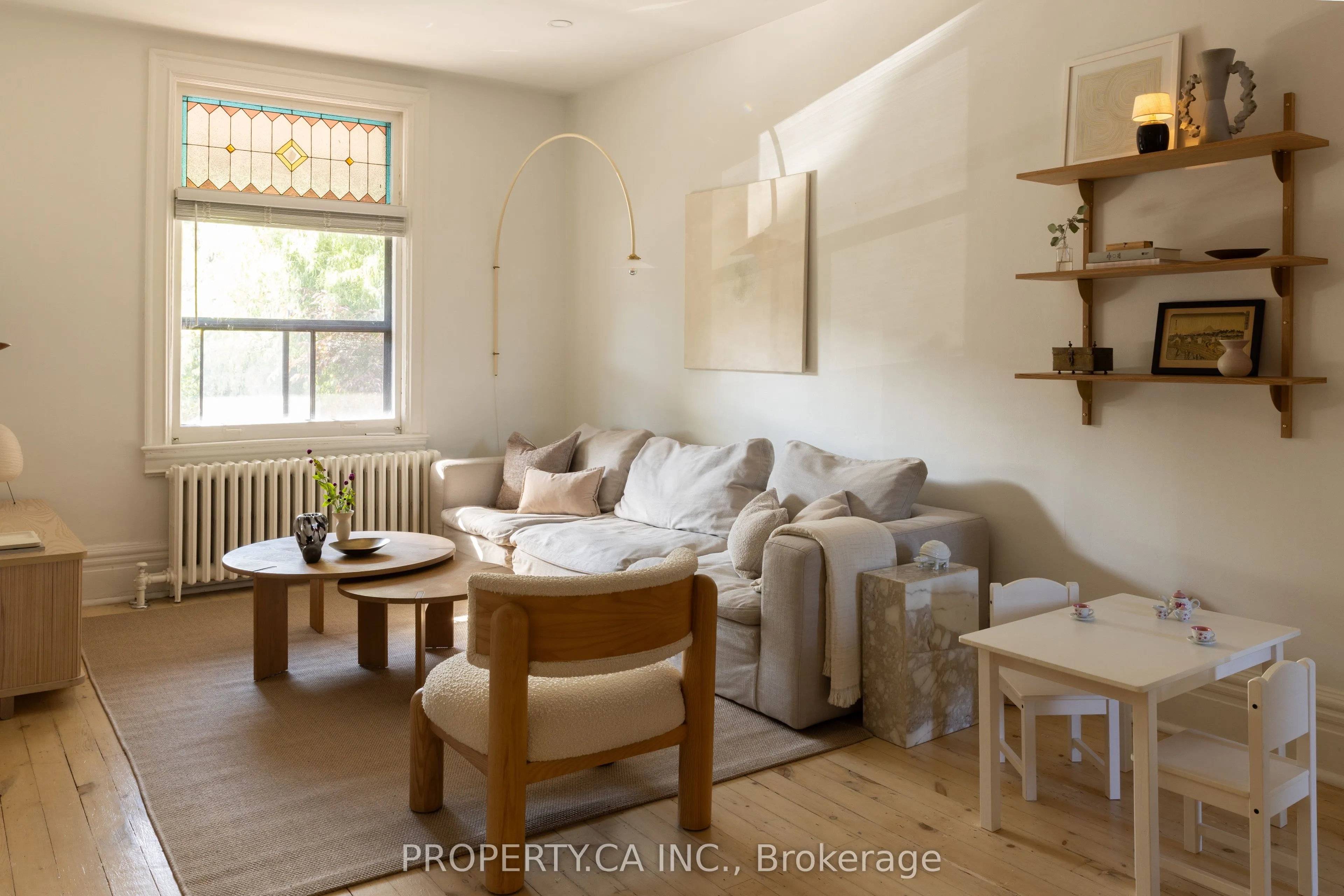9 Howland Road