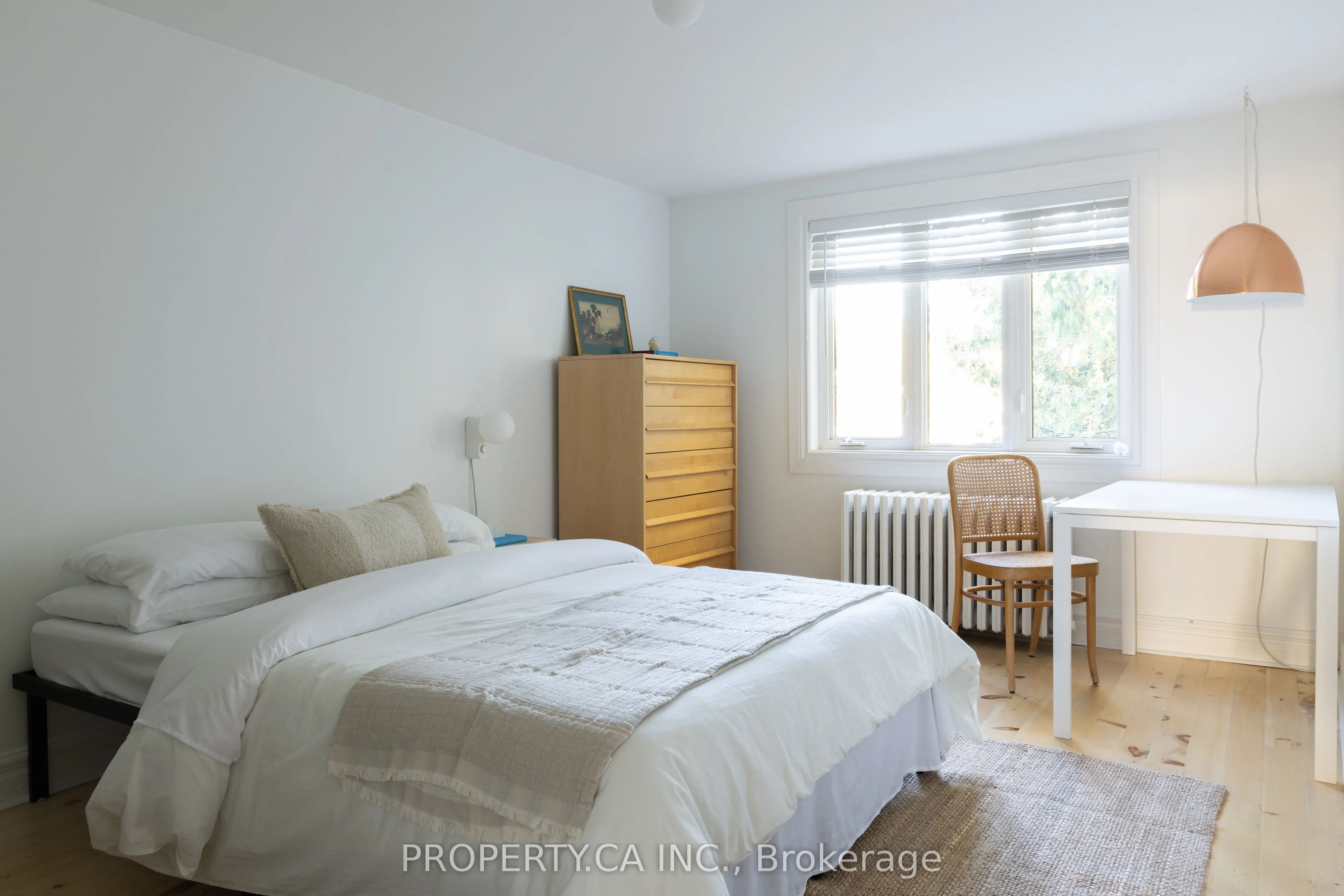 9 Howland Road