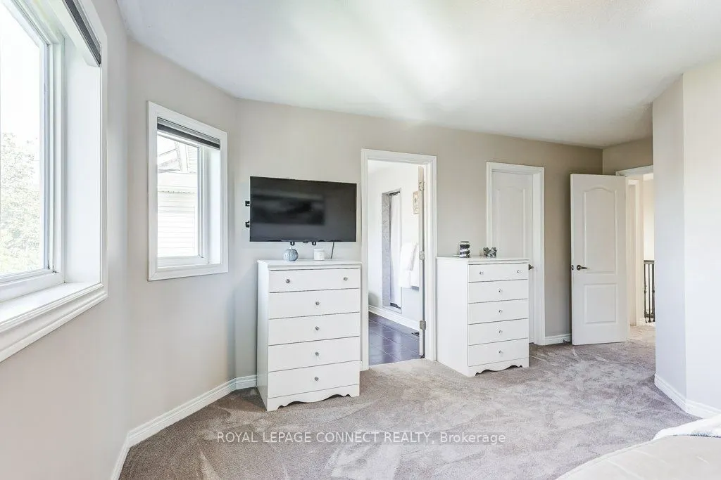89 James Govan Drive
