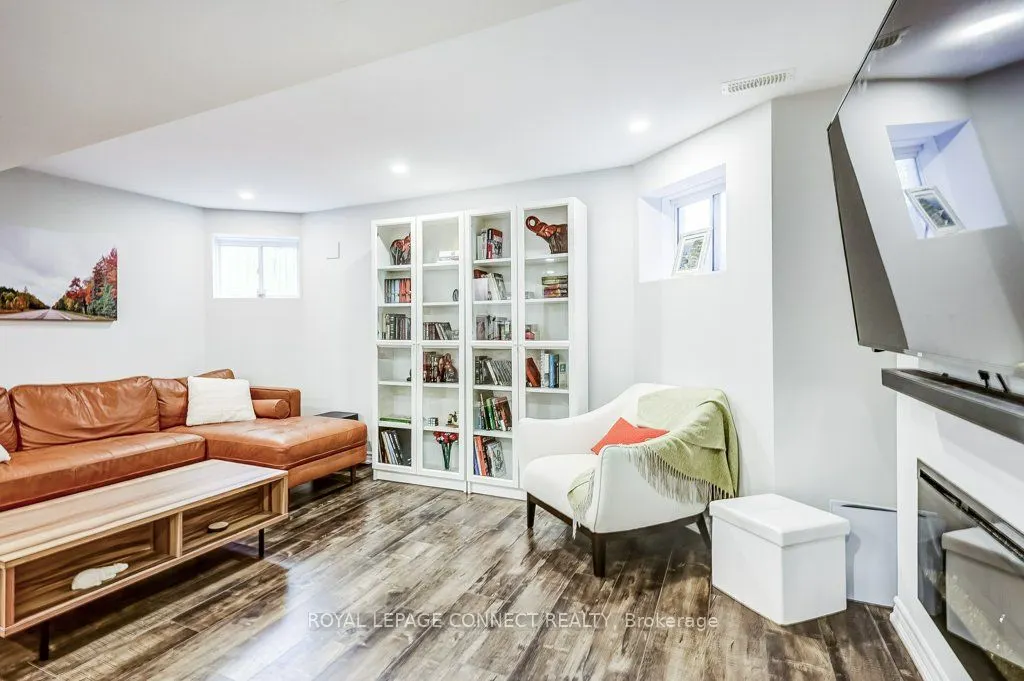89 James Govan Drive
