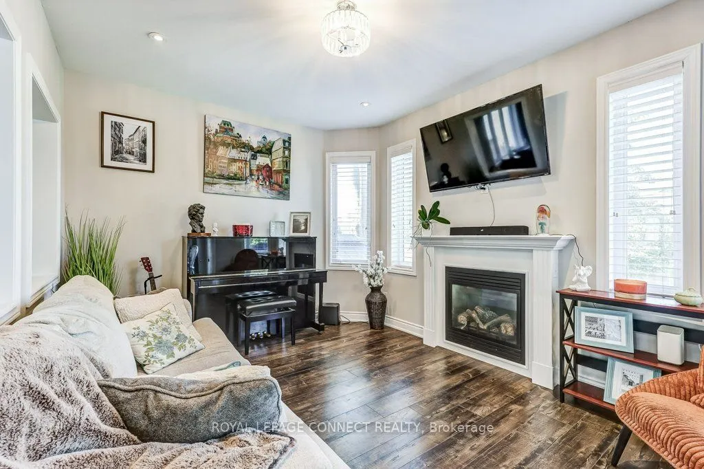 89 James Govan Drive