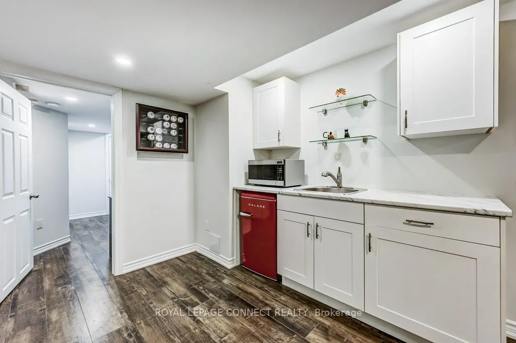 89 James Govan Drive