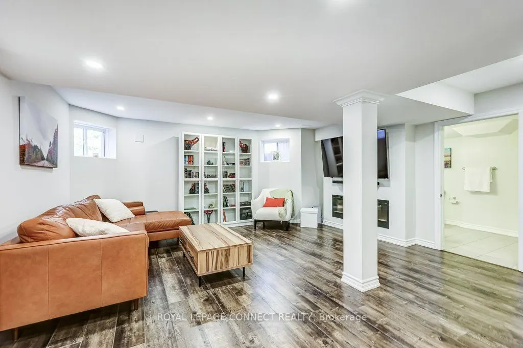 89 James Govan Drive