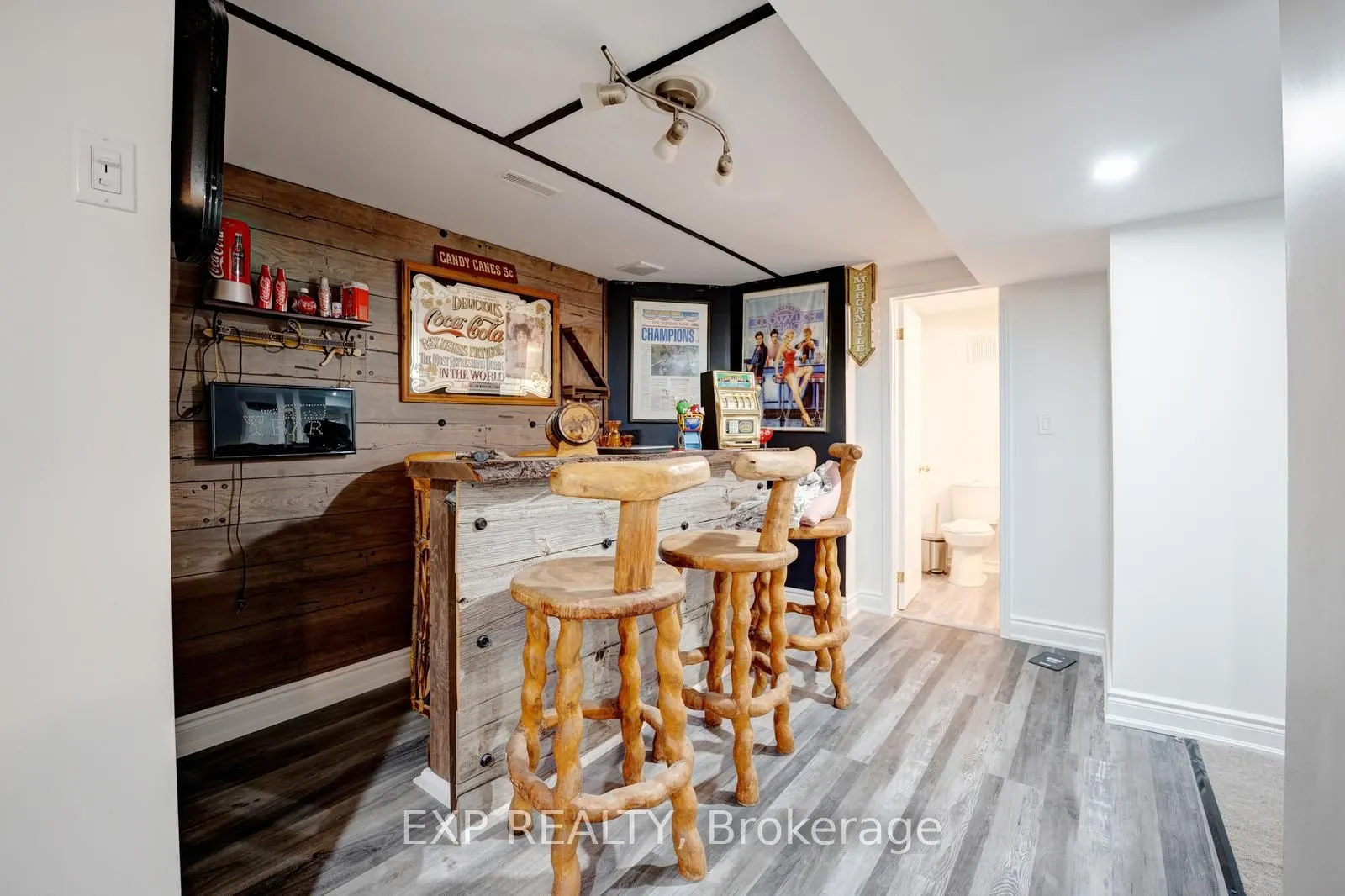 33 Hartrick Place