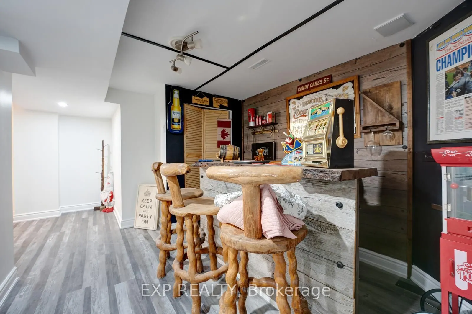33 Hartrick Place