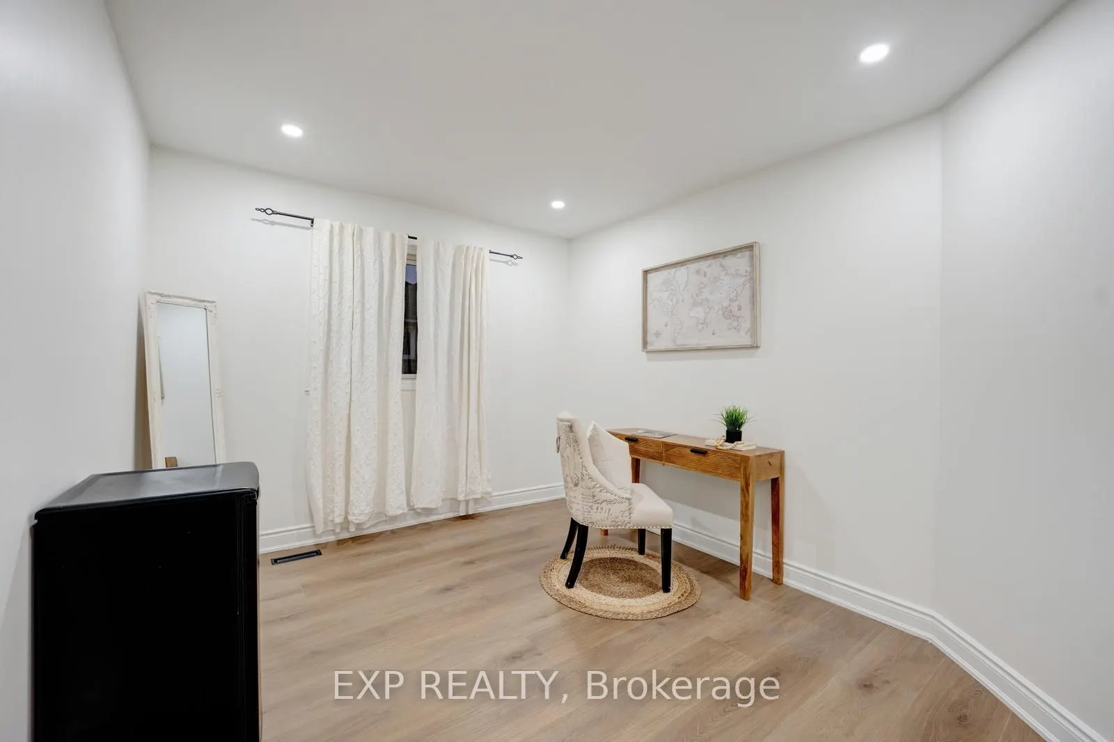 33 Hartrick Place