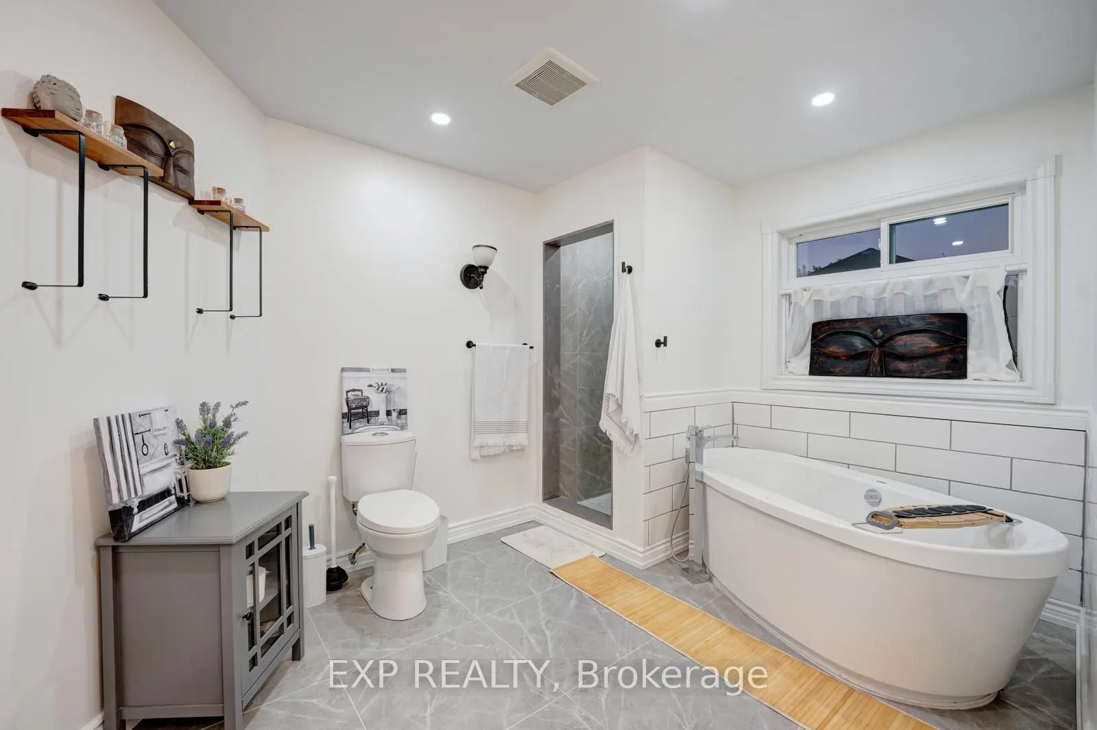 33 Hartrick Place