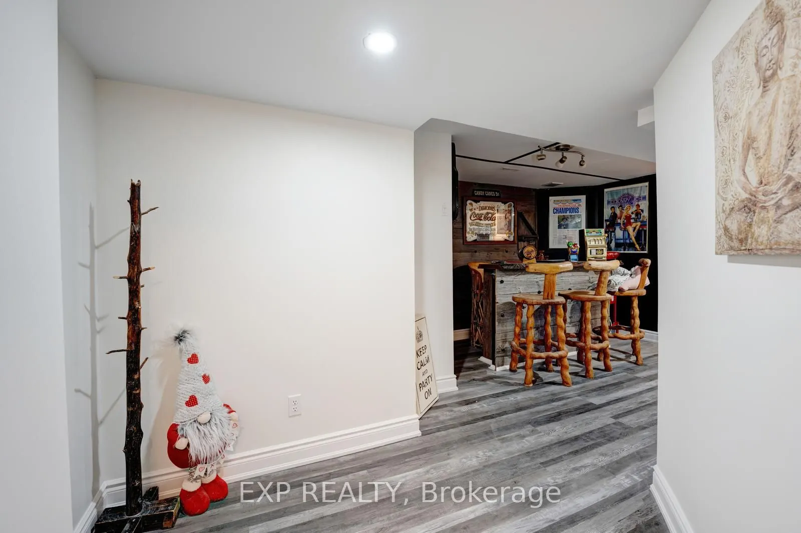 33 Hartrick Place