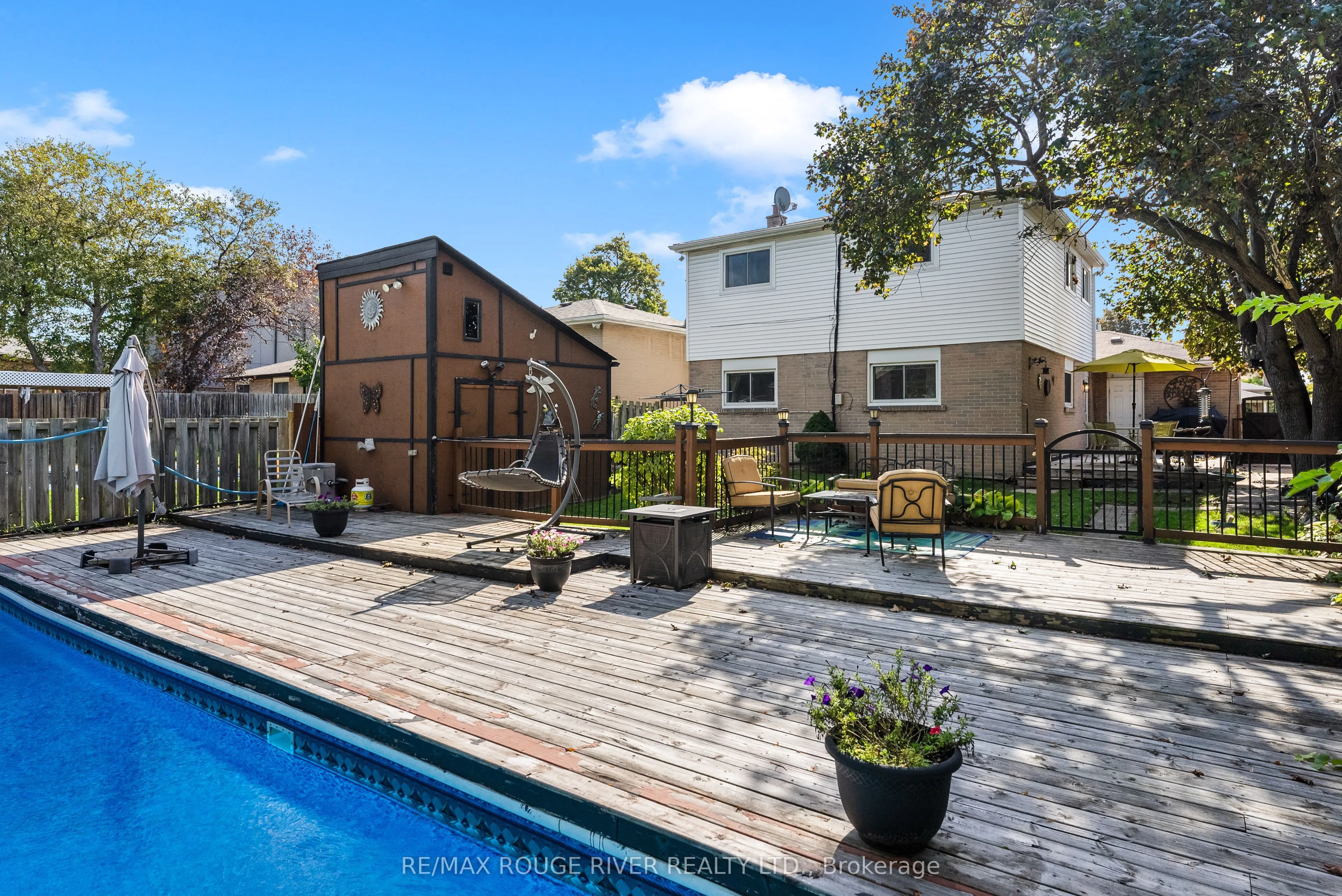 22 Tweedrock Crescent