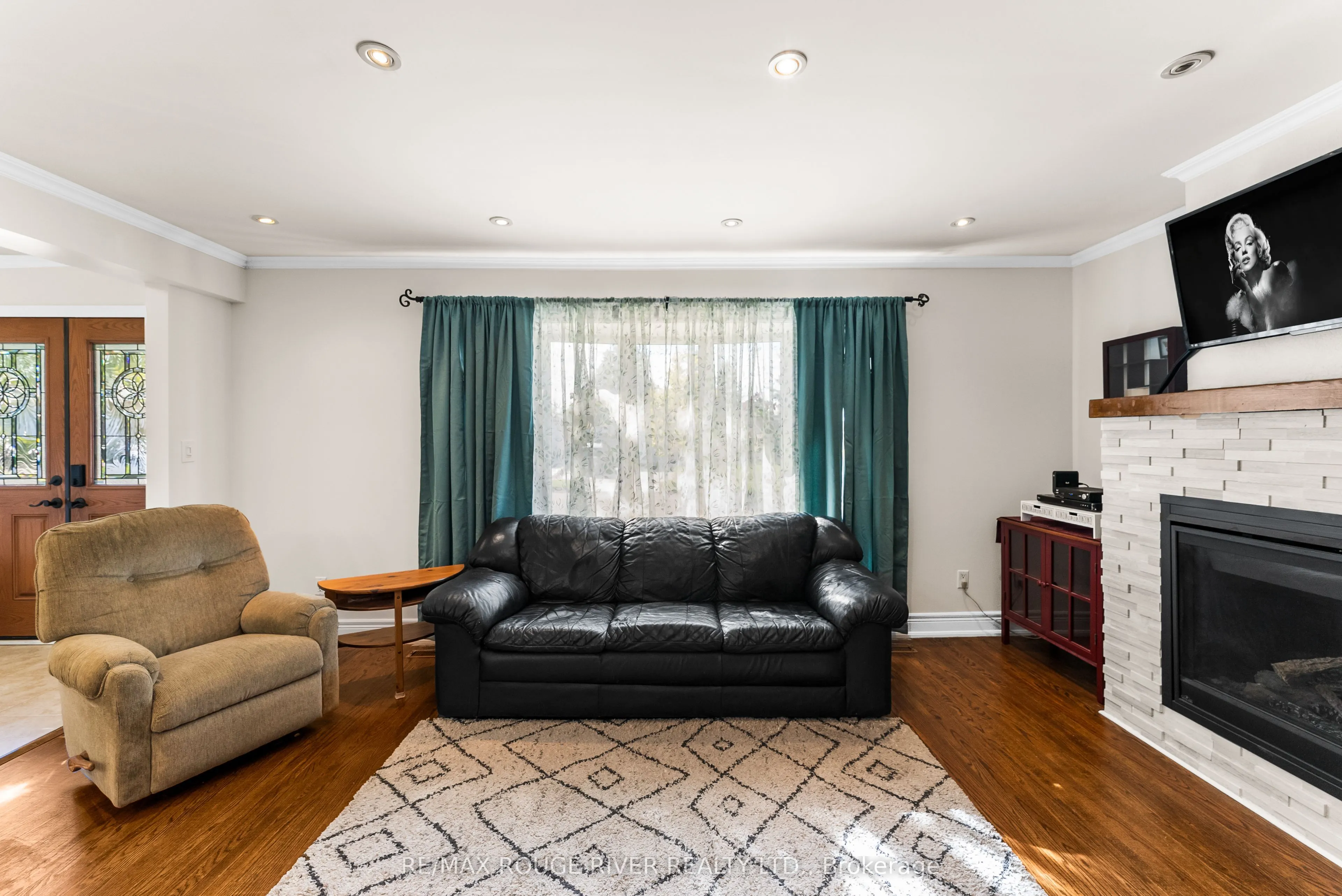 22 Tweedrock Crescent