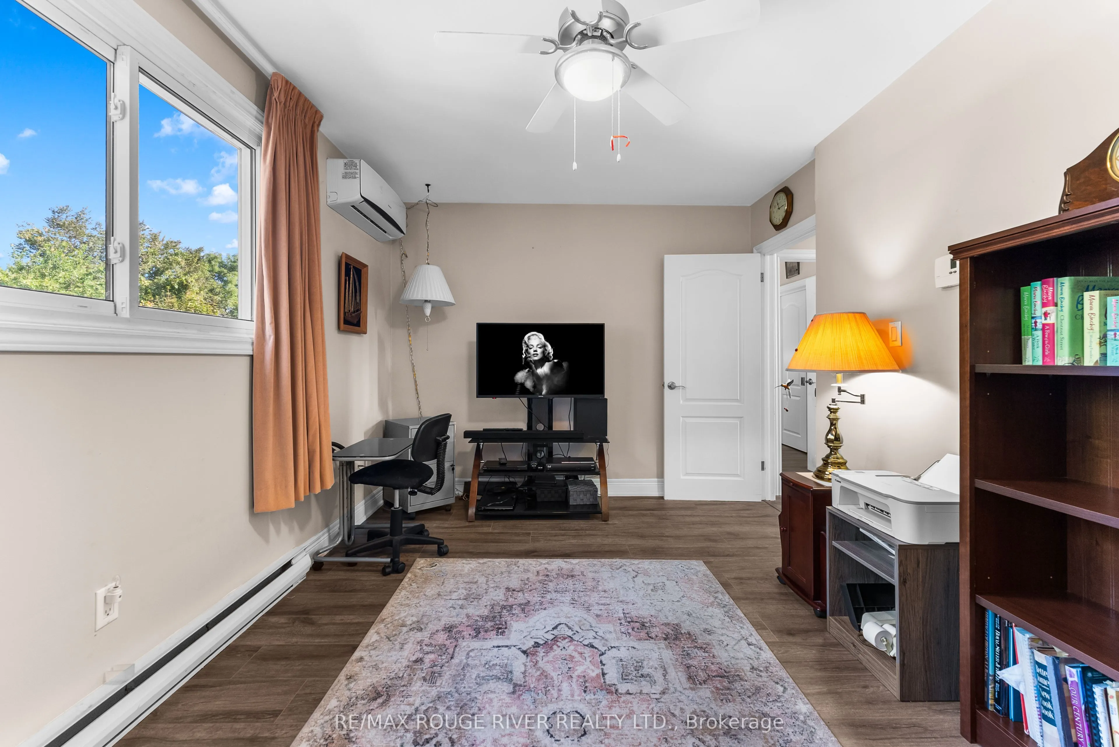 22 Tweedrock Crescent