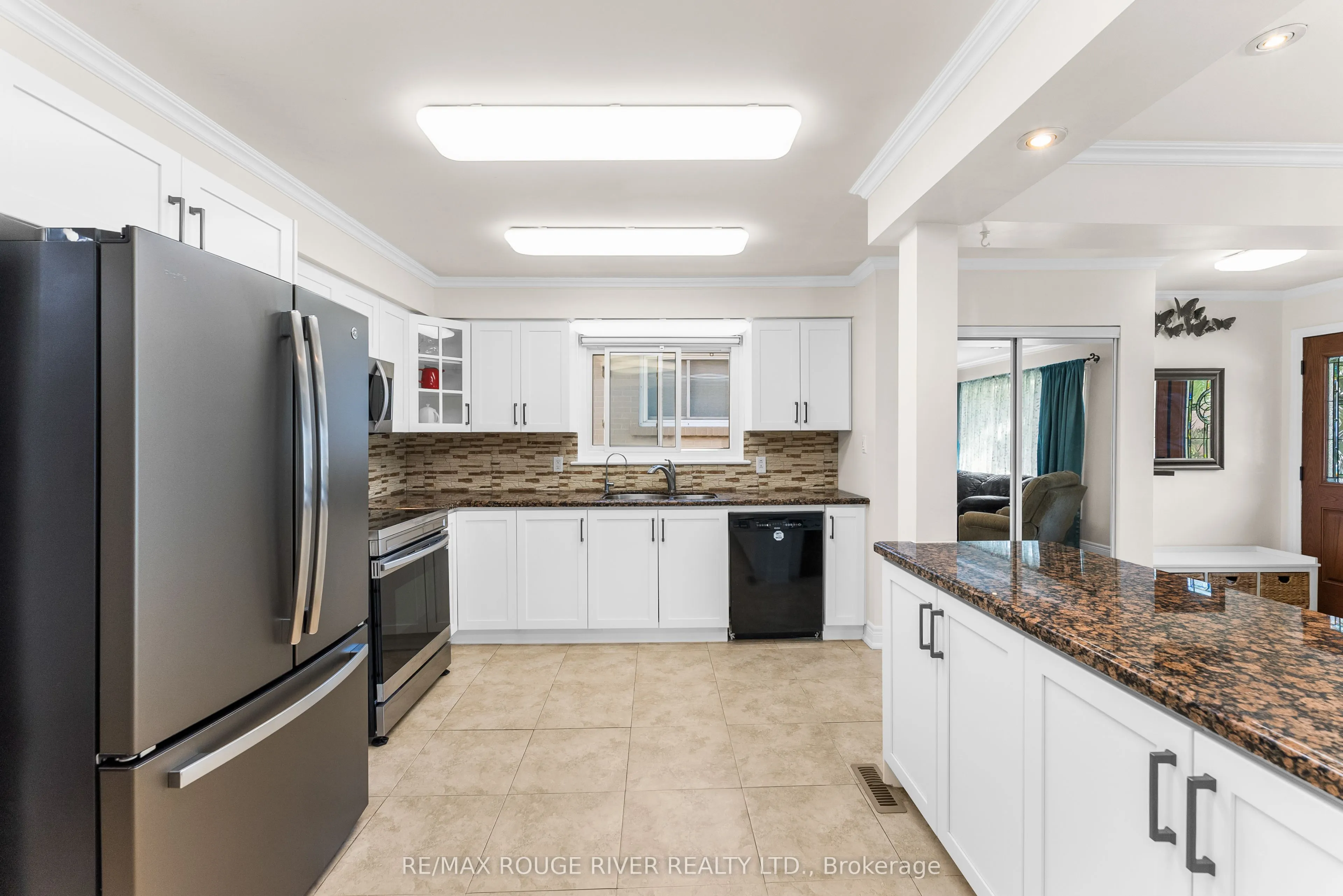 22 Tweedrock Crescent