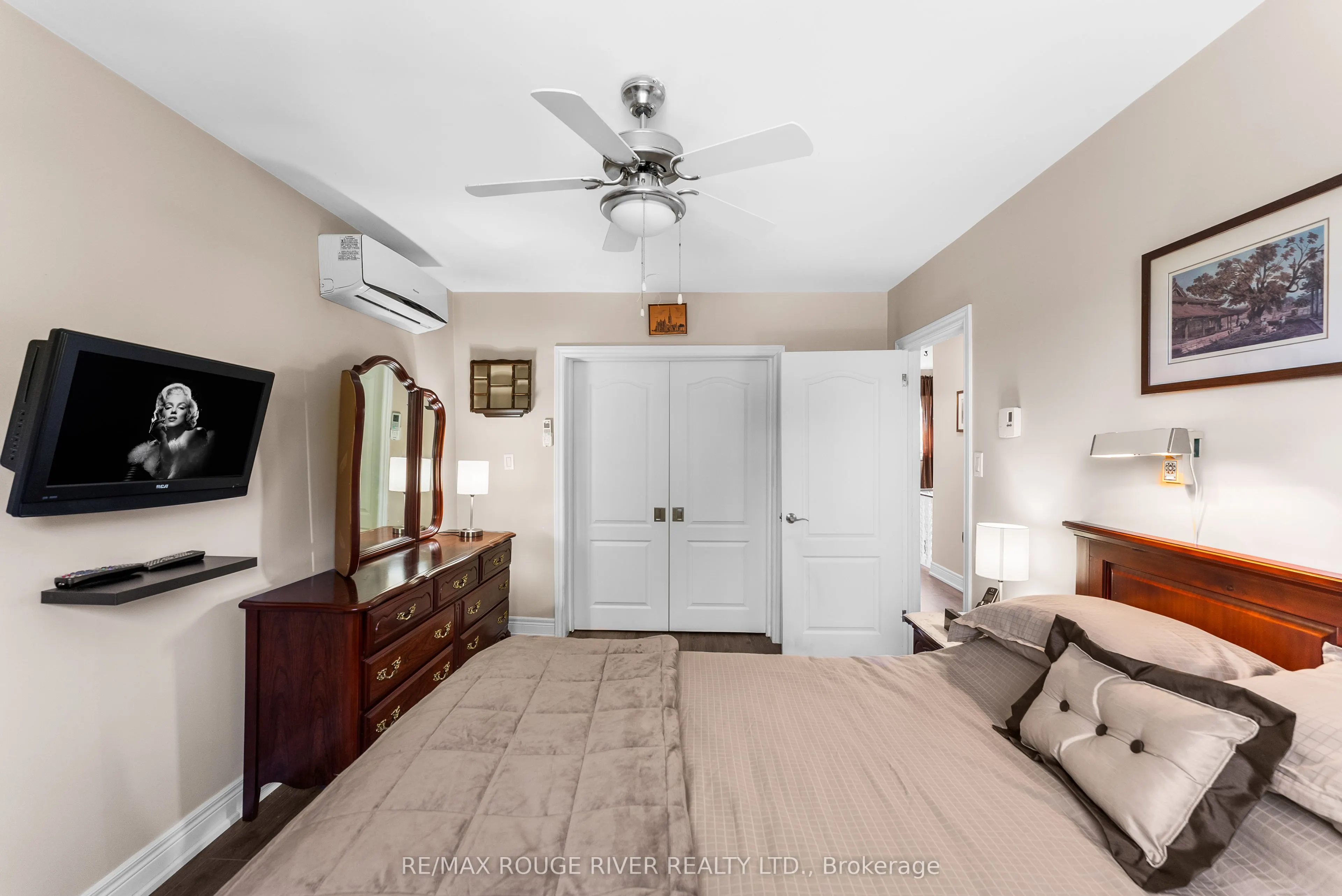 22 Tweedrock Crescent