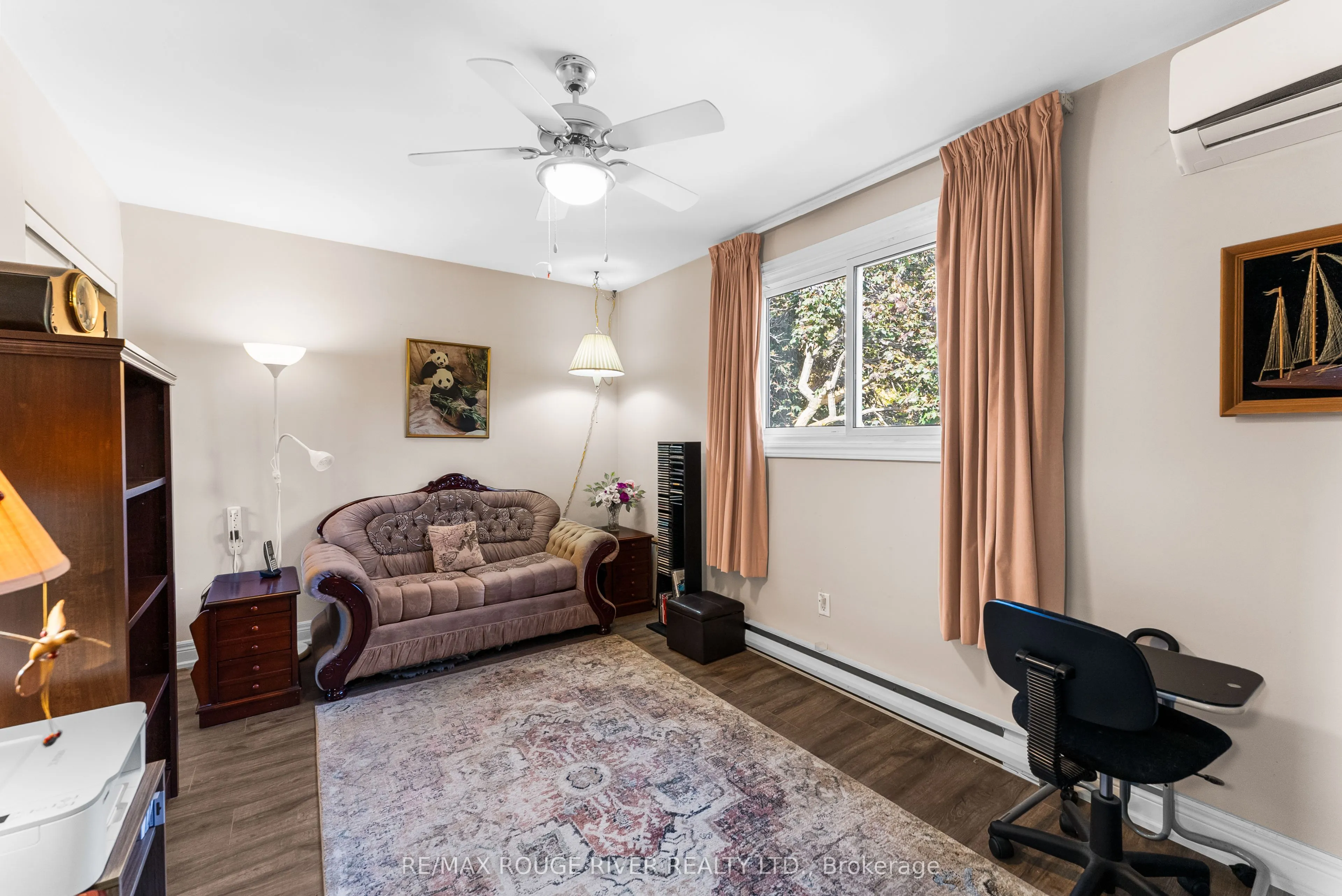 22 Tweedrock Crescent