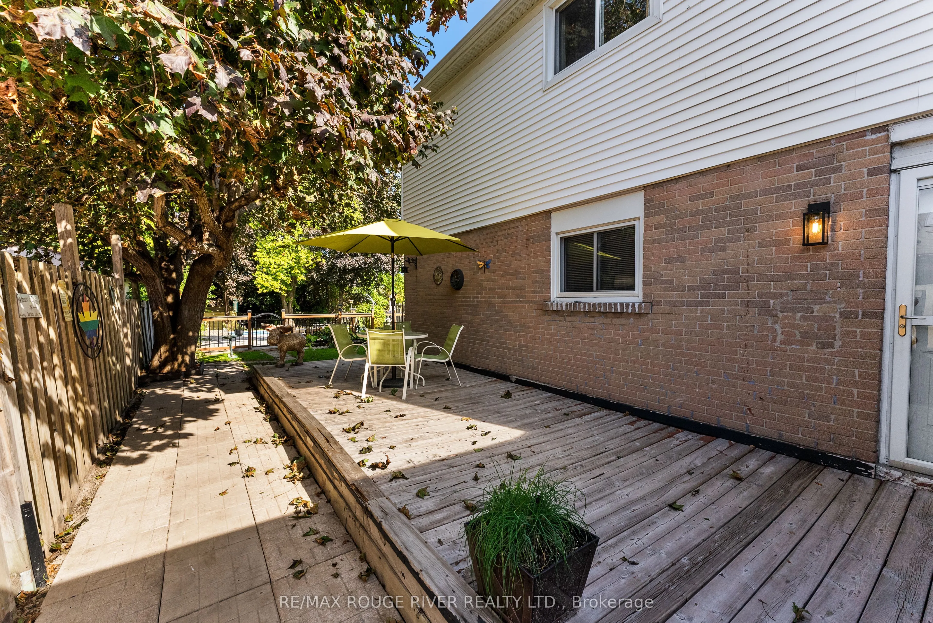 22 Tweedrock Crescent