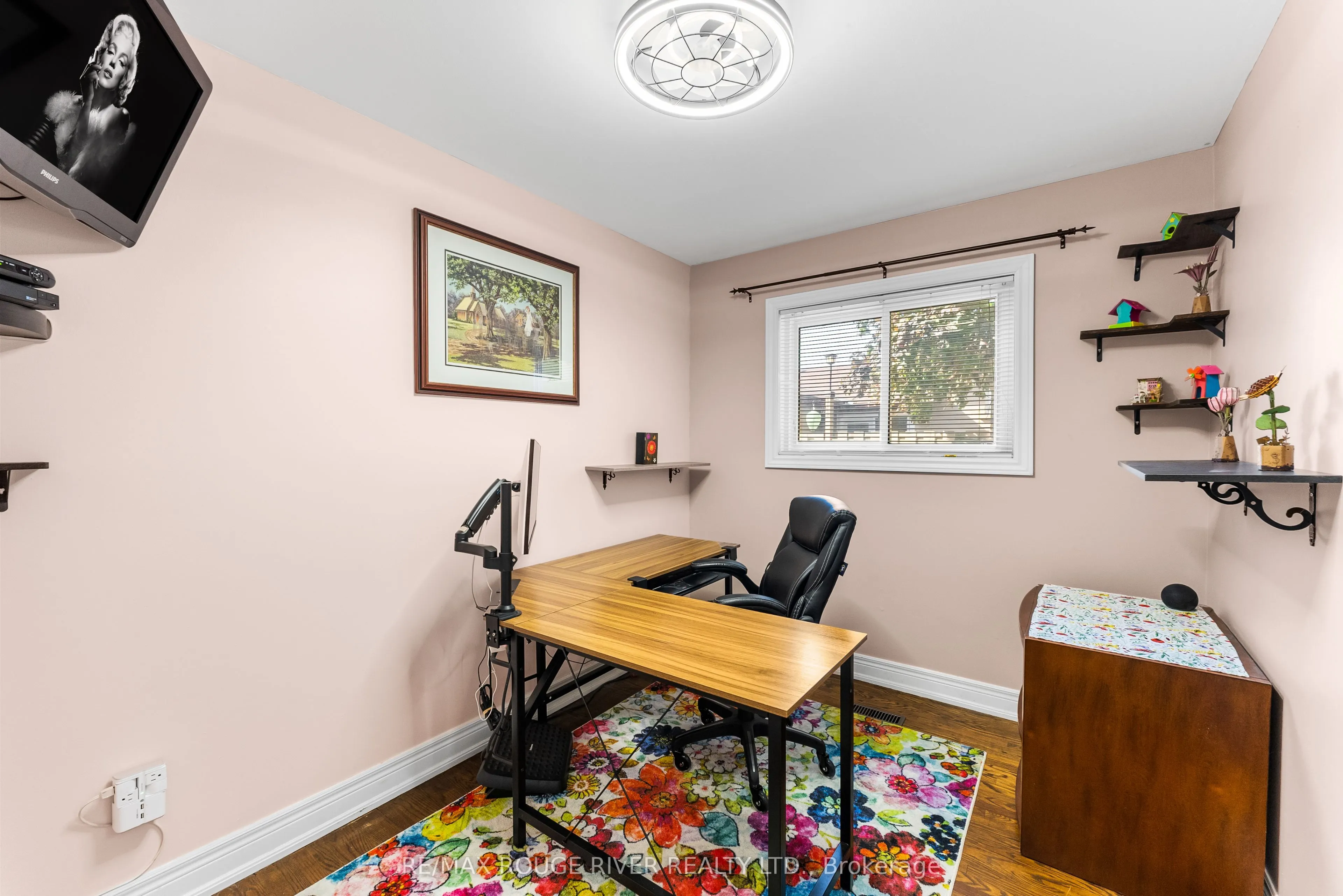 22 Tweedrock Crescent