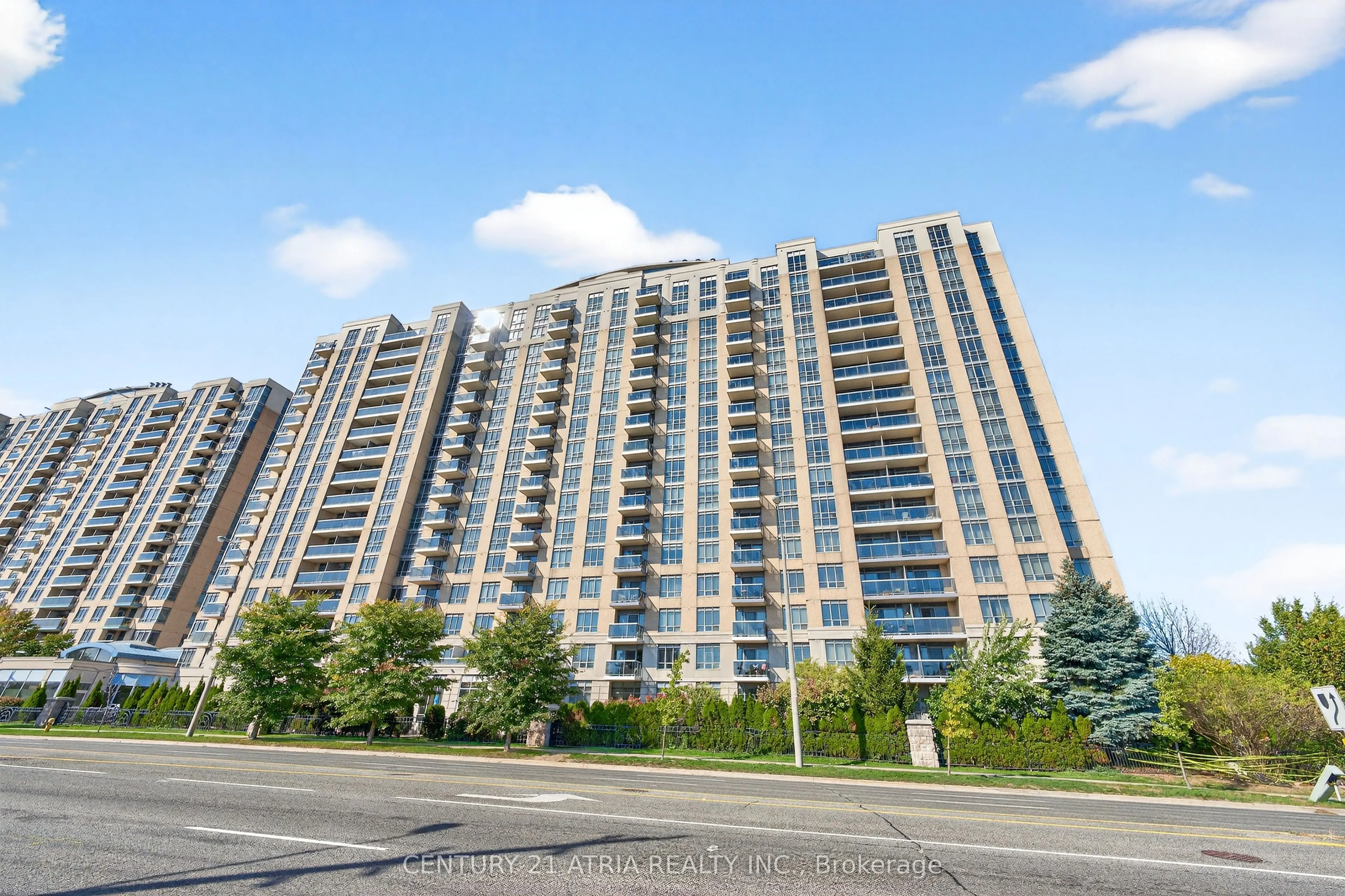 8 Mondeo Drive, #716