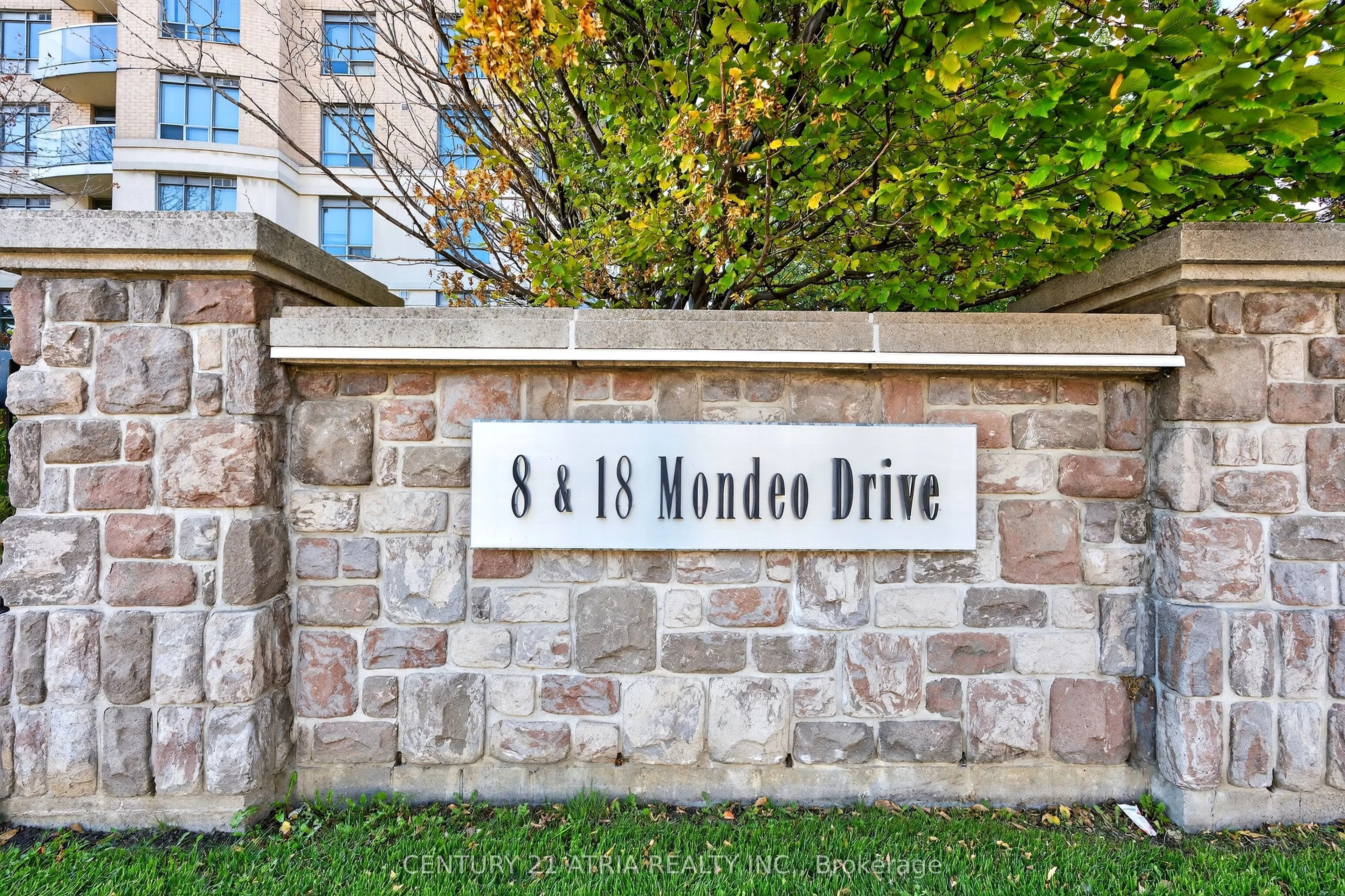 8 Mondeo Drive, #716