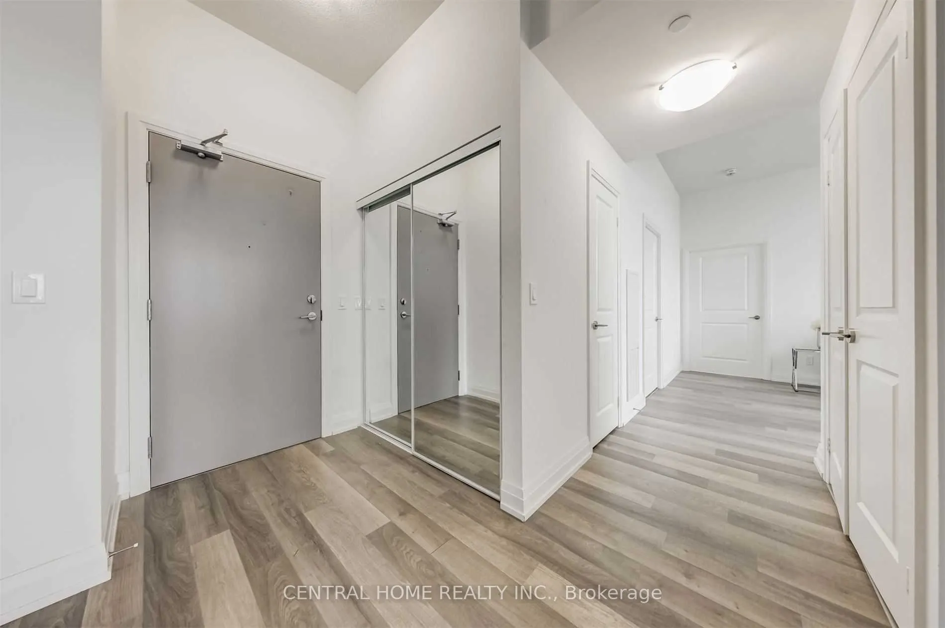 3121 Sheppard Avenue E, #1901