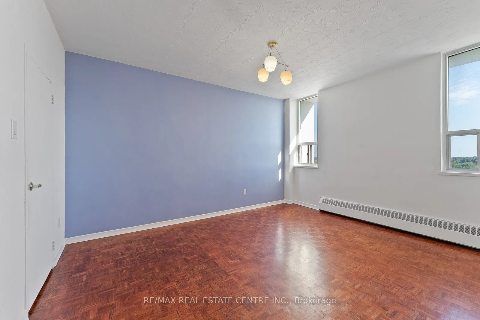 2245 Eglinton Avenue E, #1010