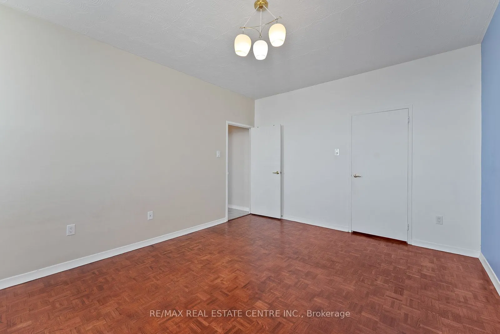 2245 Eglinton Avenue E, #1010