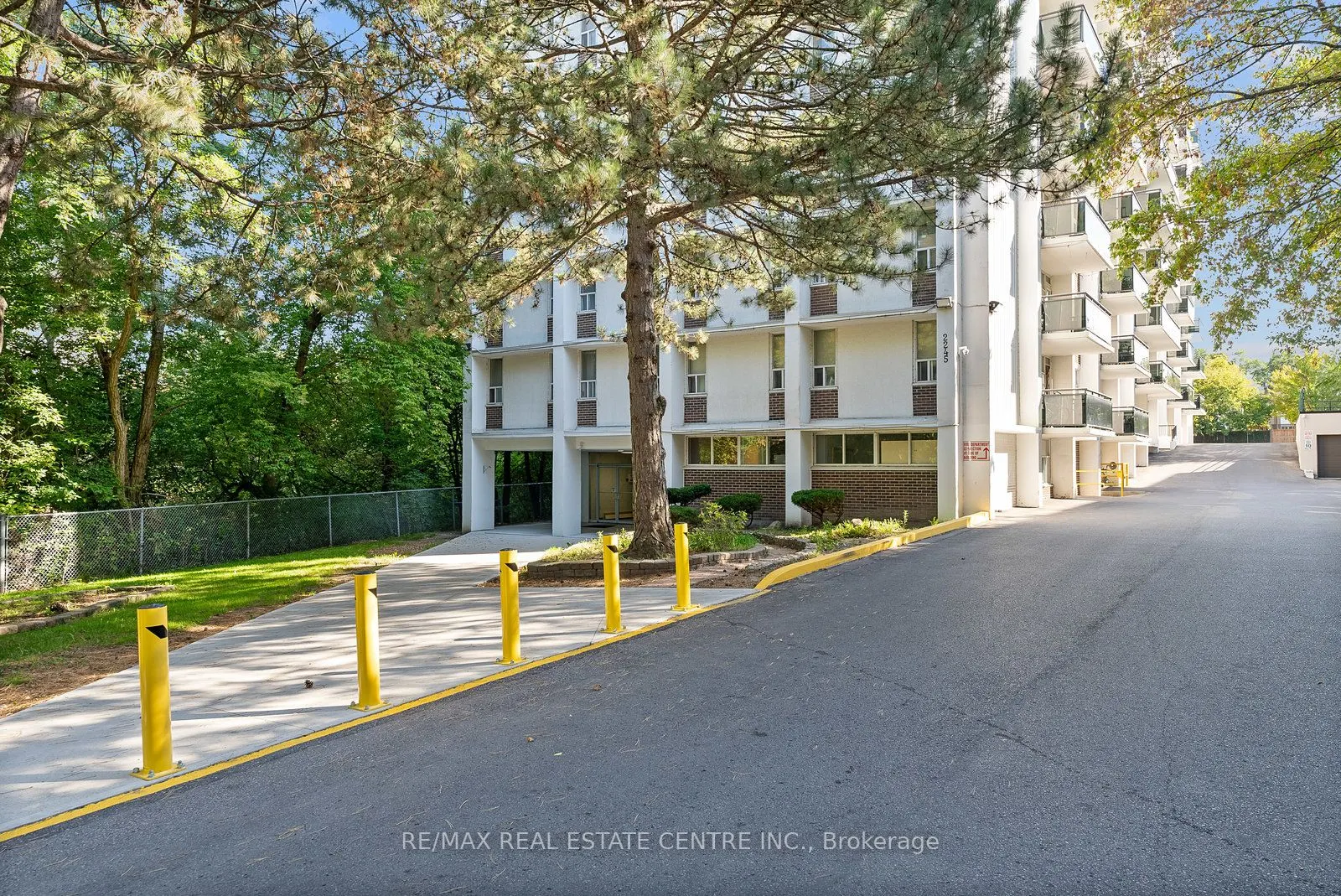 2245 Eglinton Avenue E, #1010