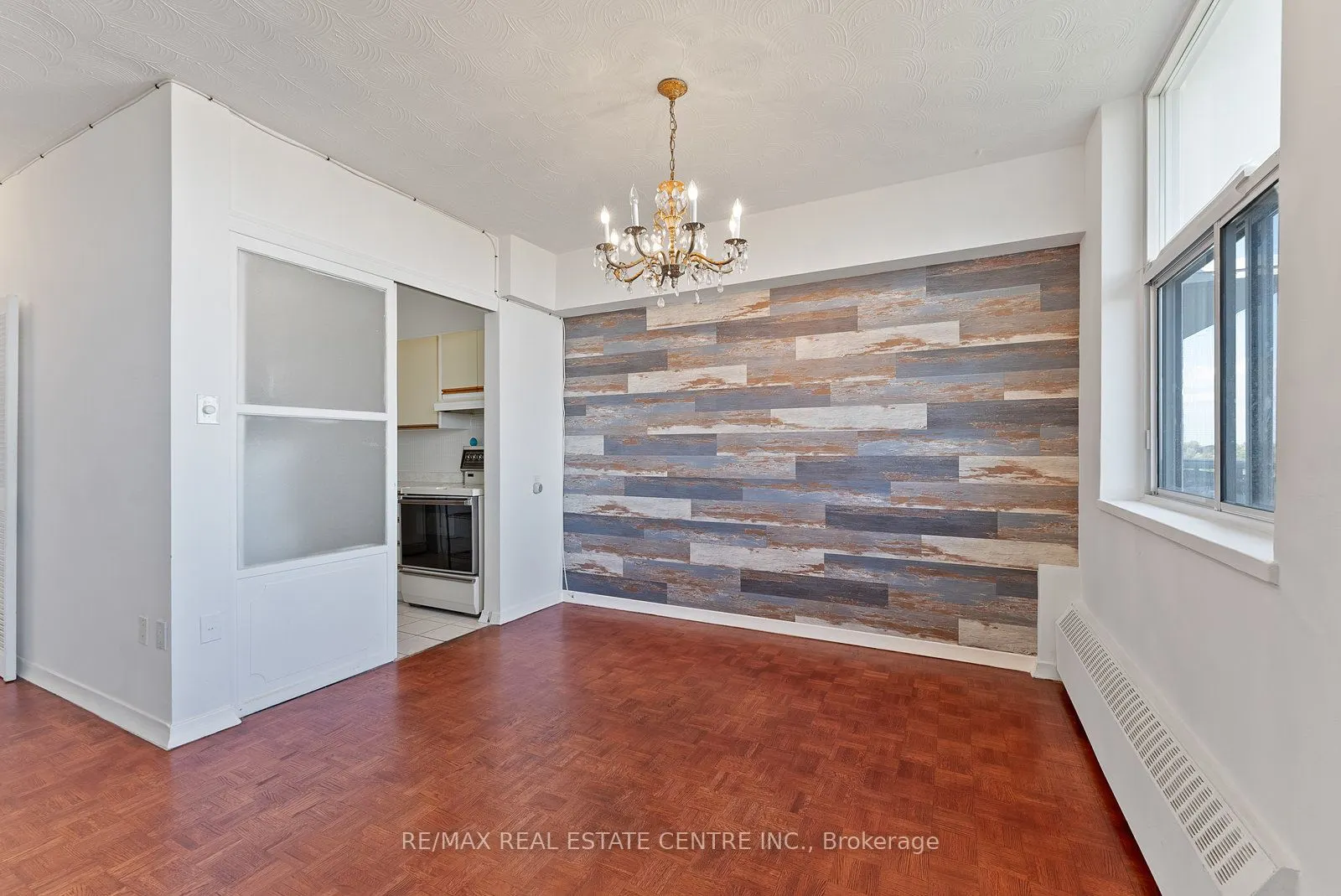 2245 Eglinton Avenue E, #1010