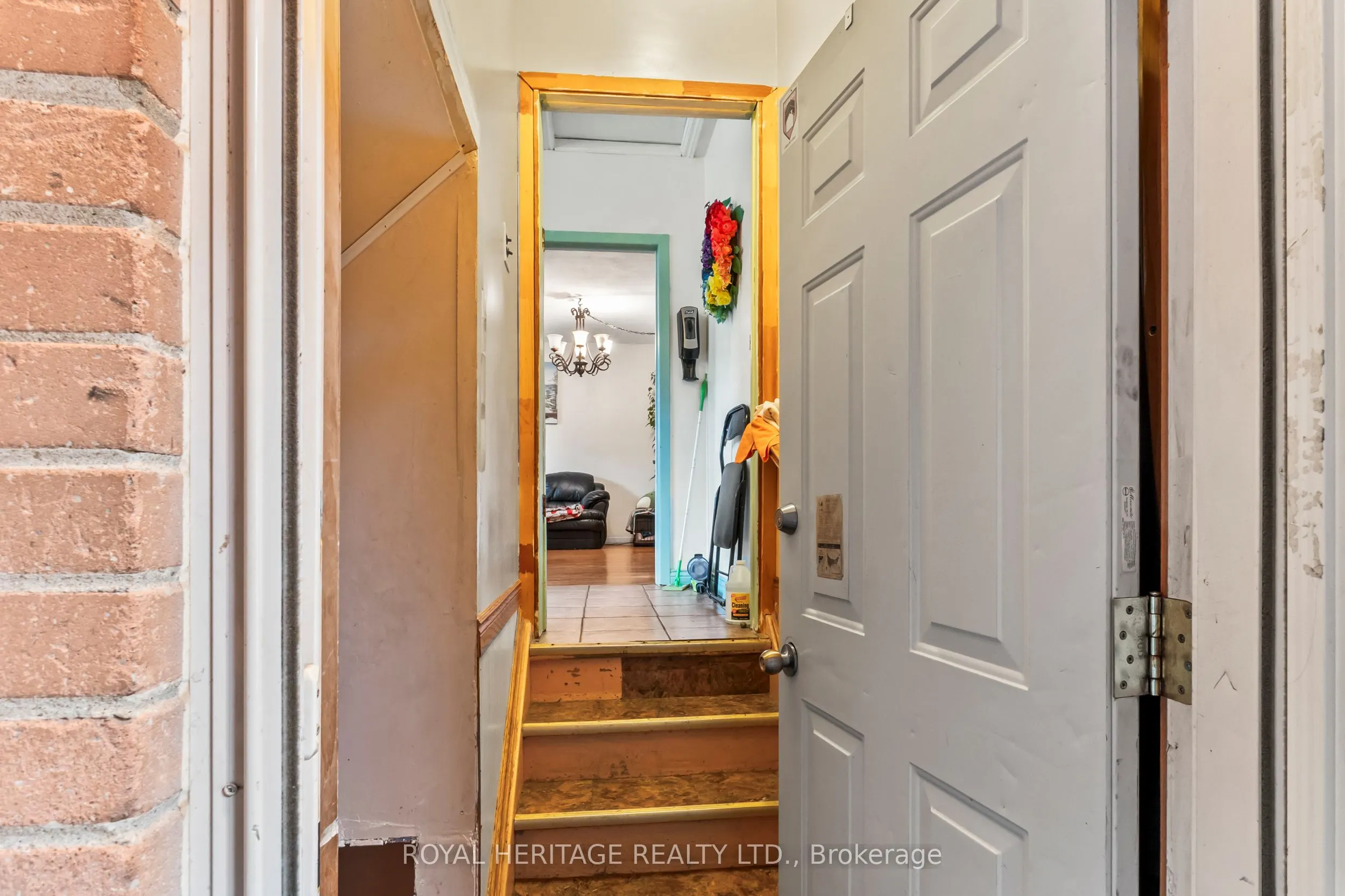 42 Billingsgate Crescent