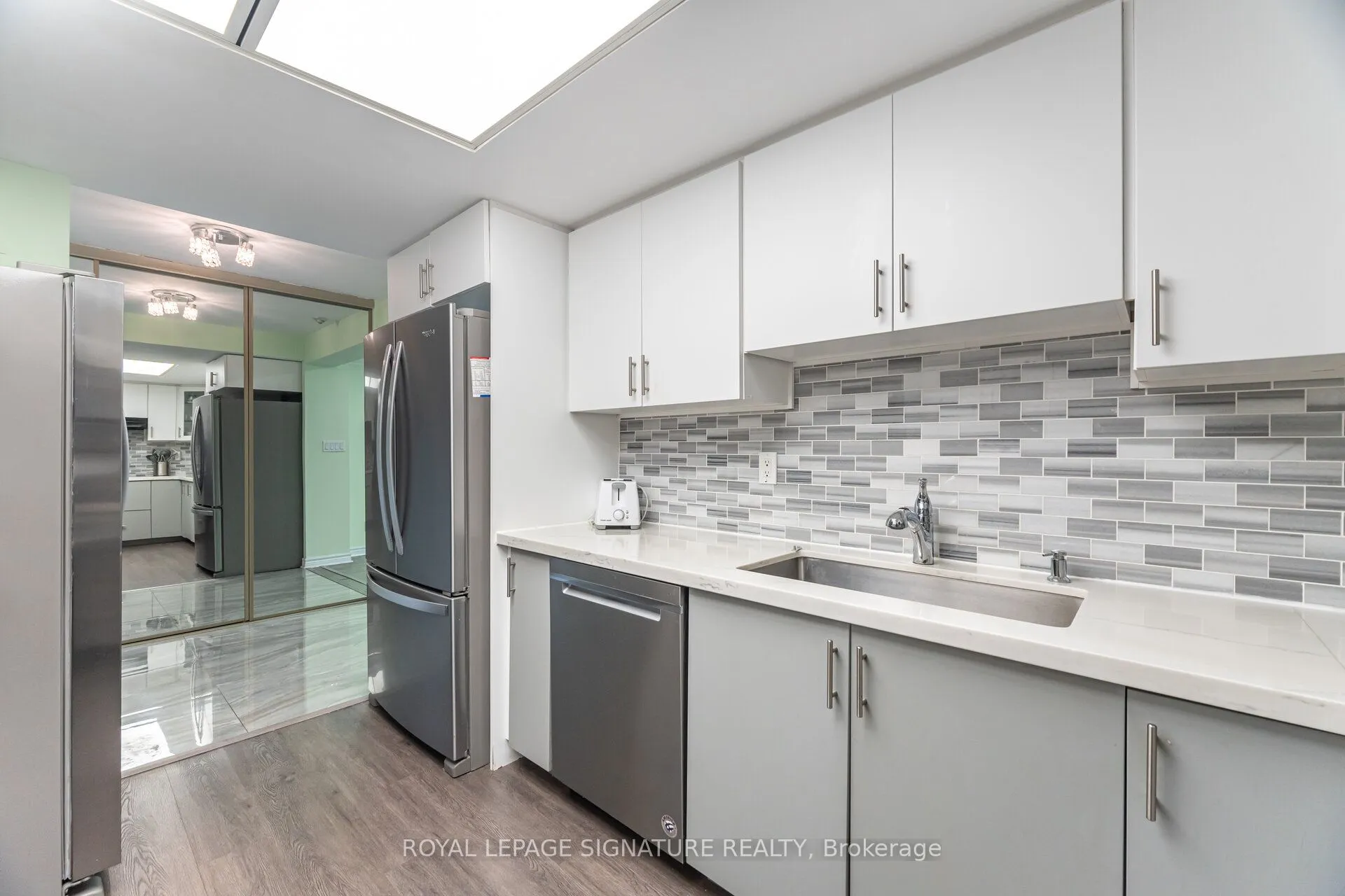 275 Bamburgh Circle, #309