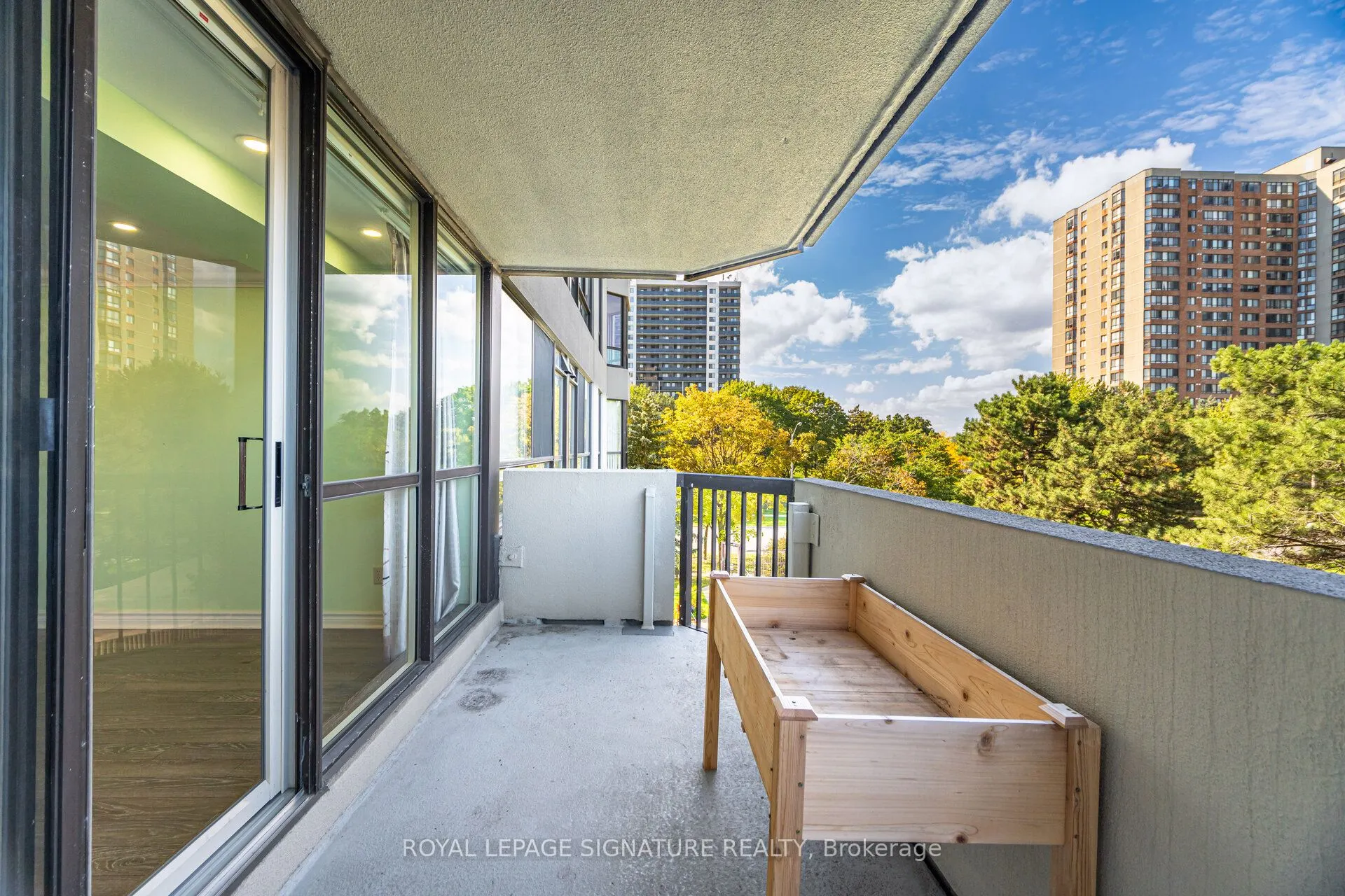 275 Bamburgh Circle, #309
