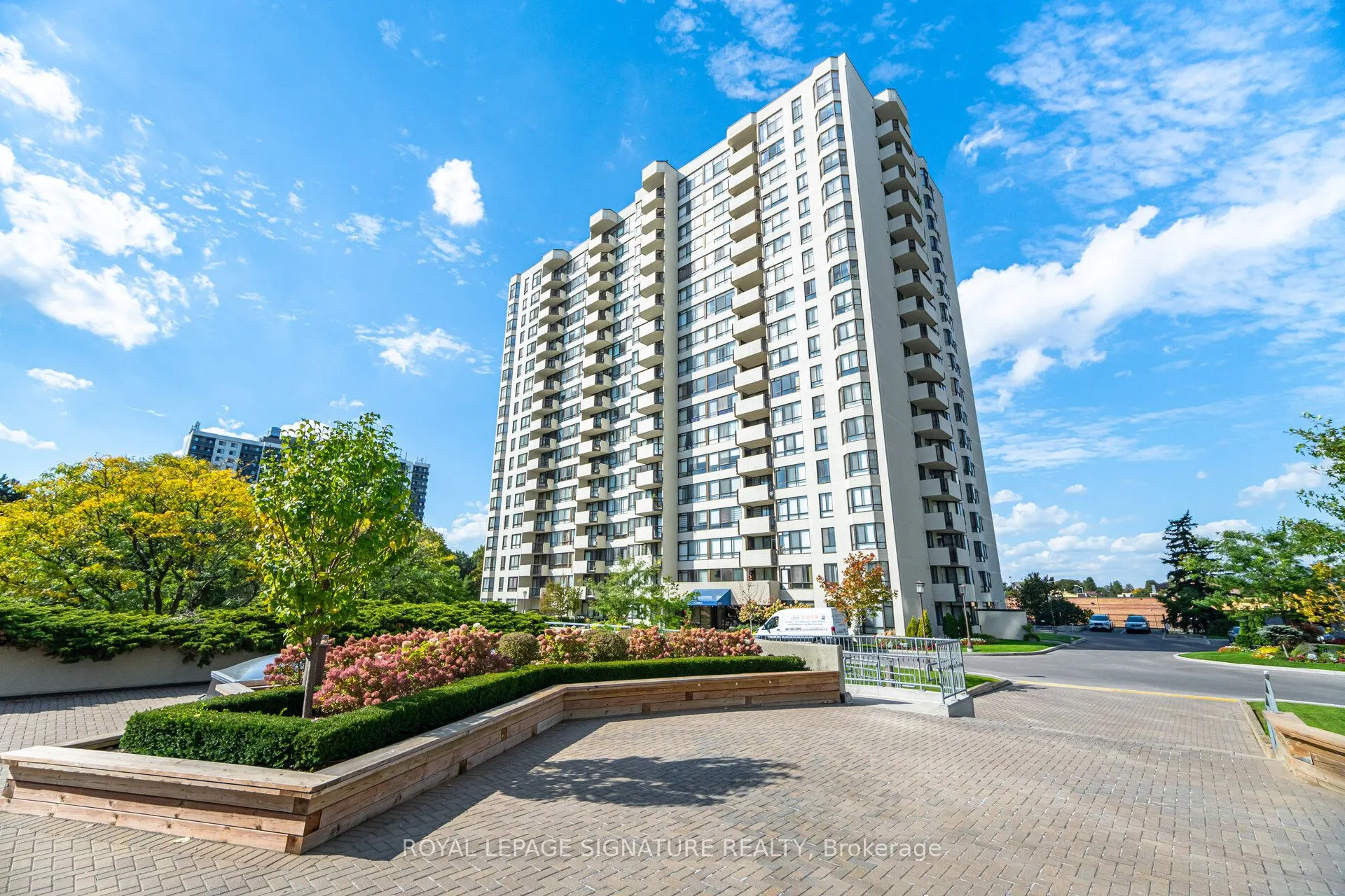 275 Bamburgh Circle, #309