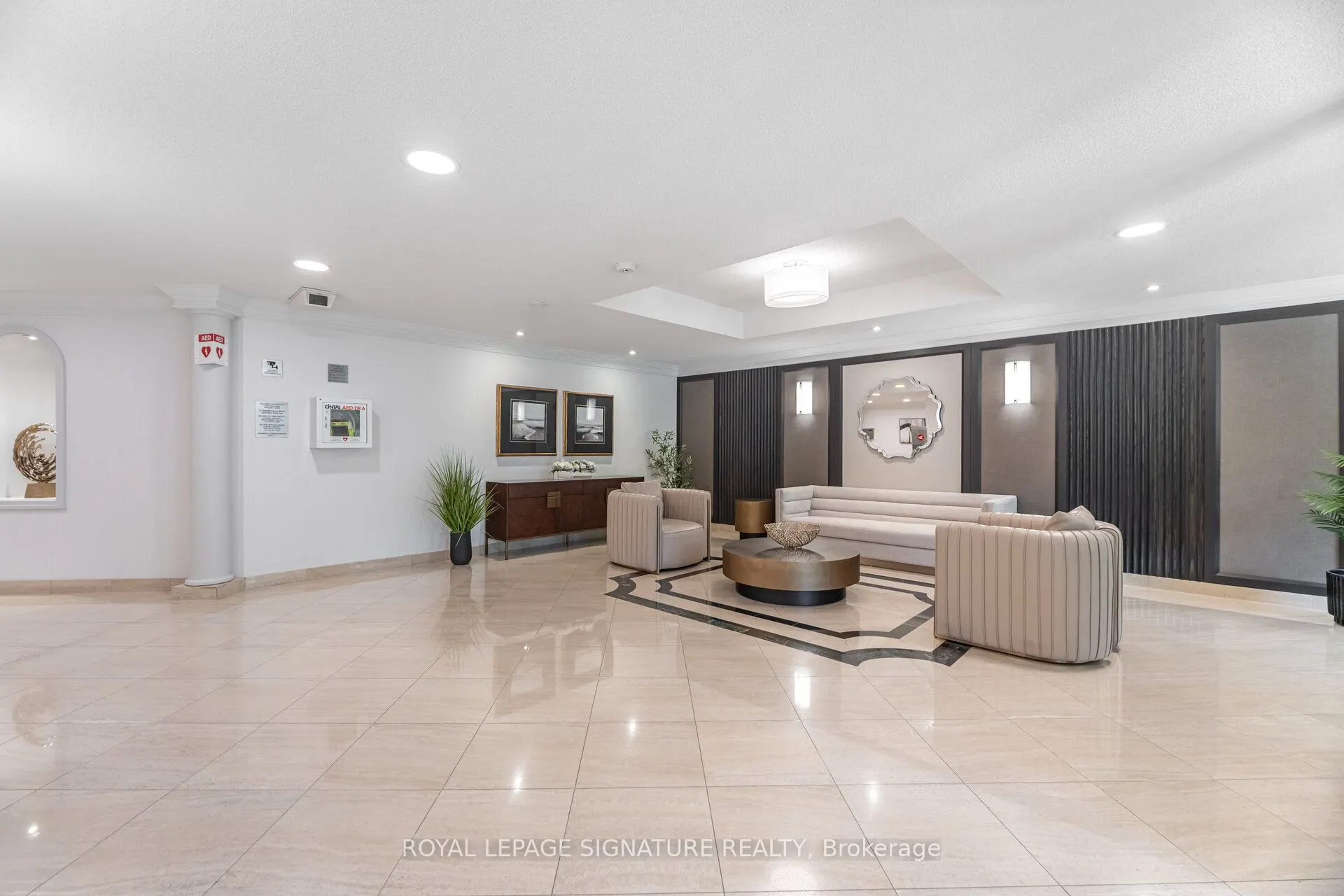 275 Bamburgh Circle, #309