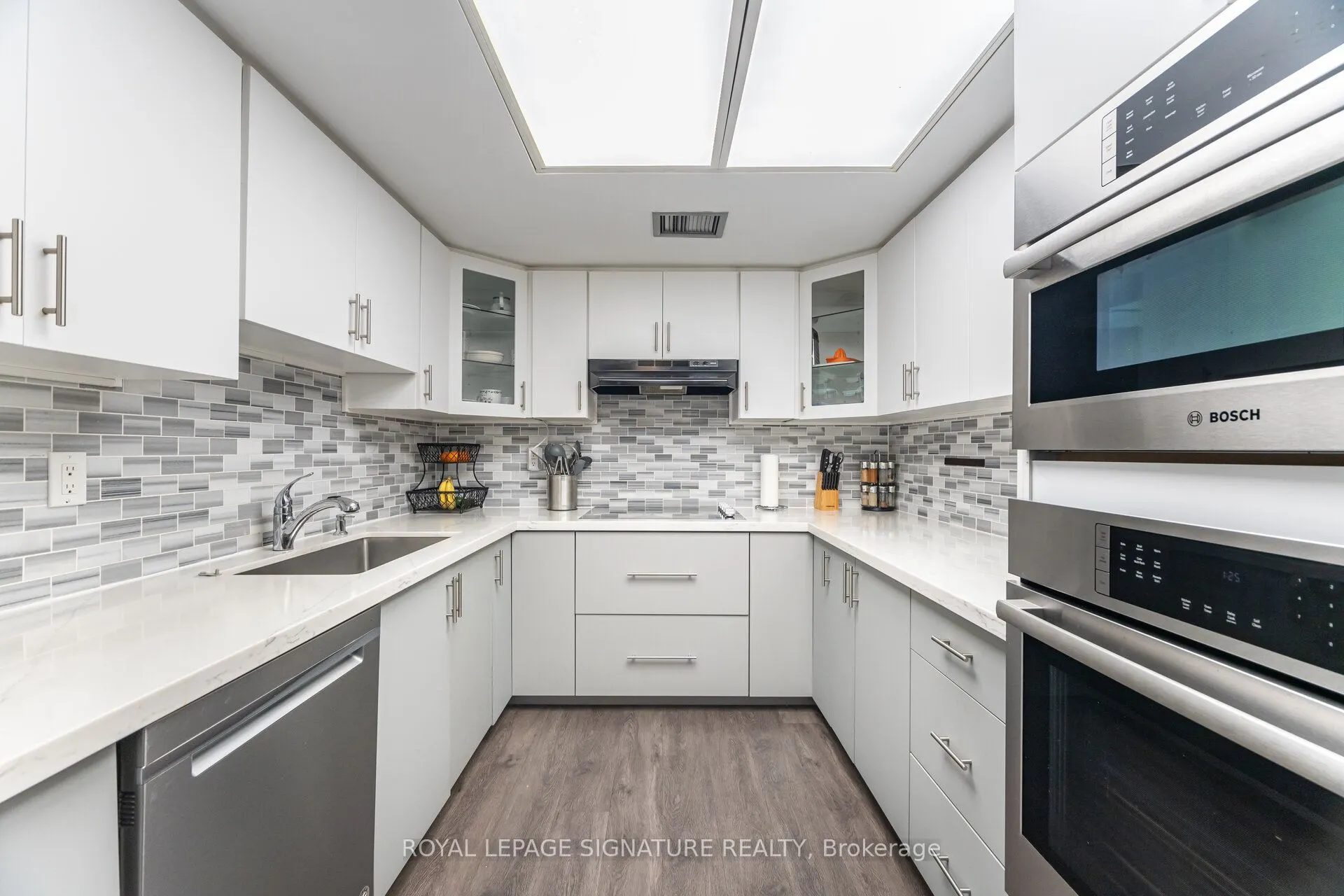 275 Bamburgh Circle, #309