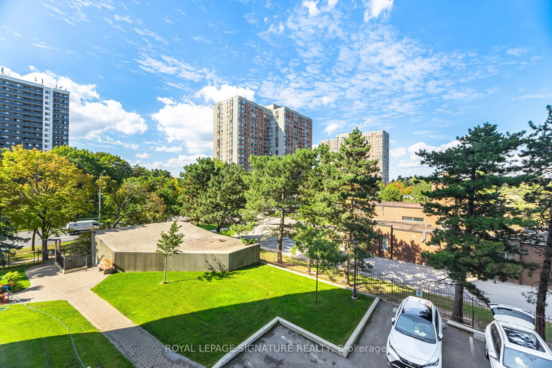 275 Bamburgh Circle, #309