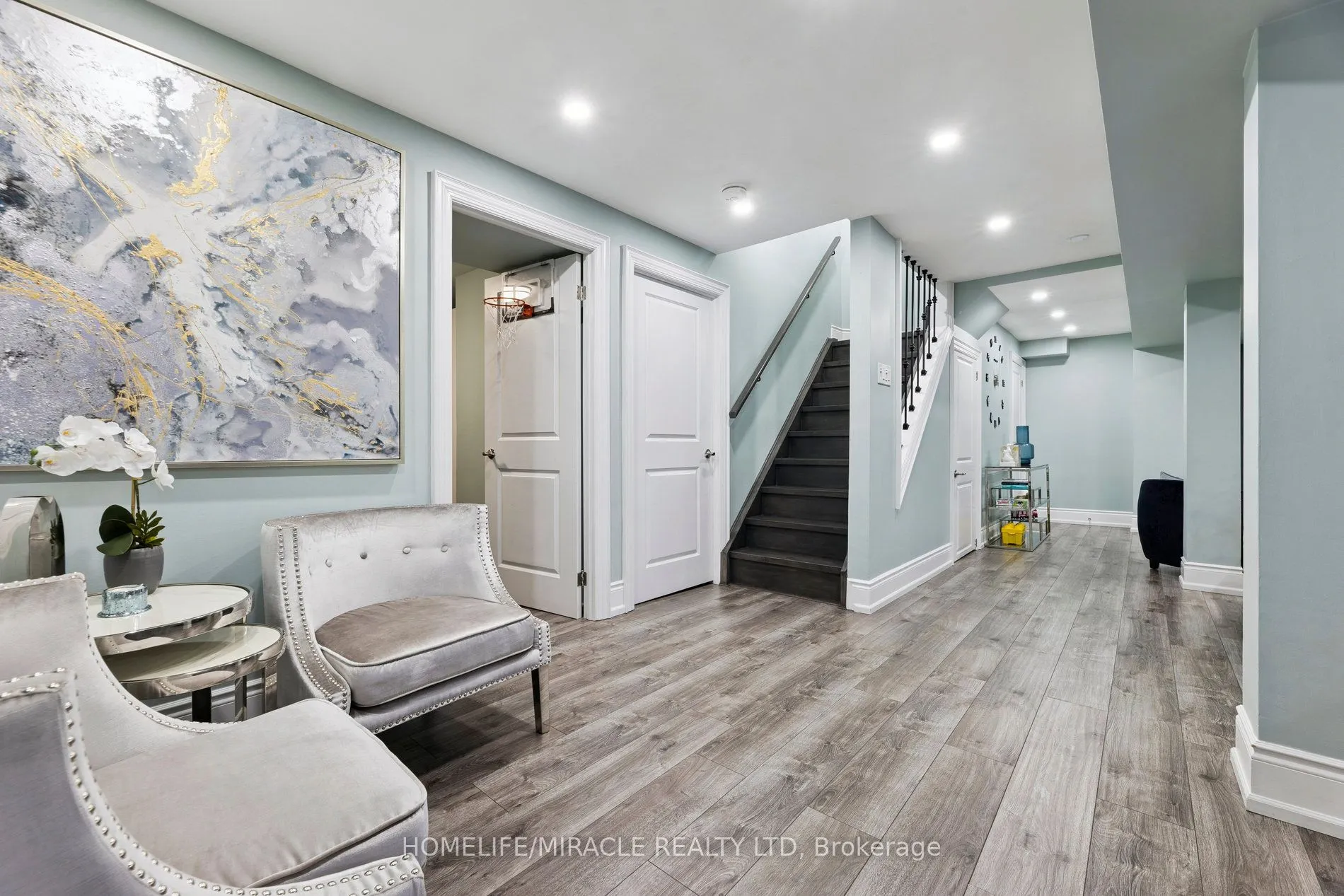 33 Ritchie Avenue