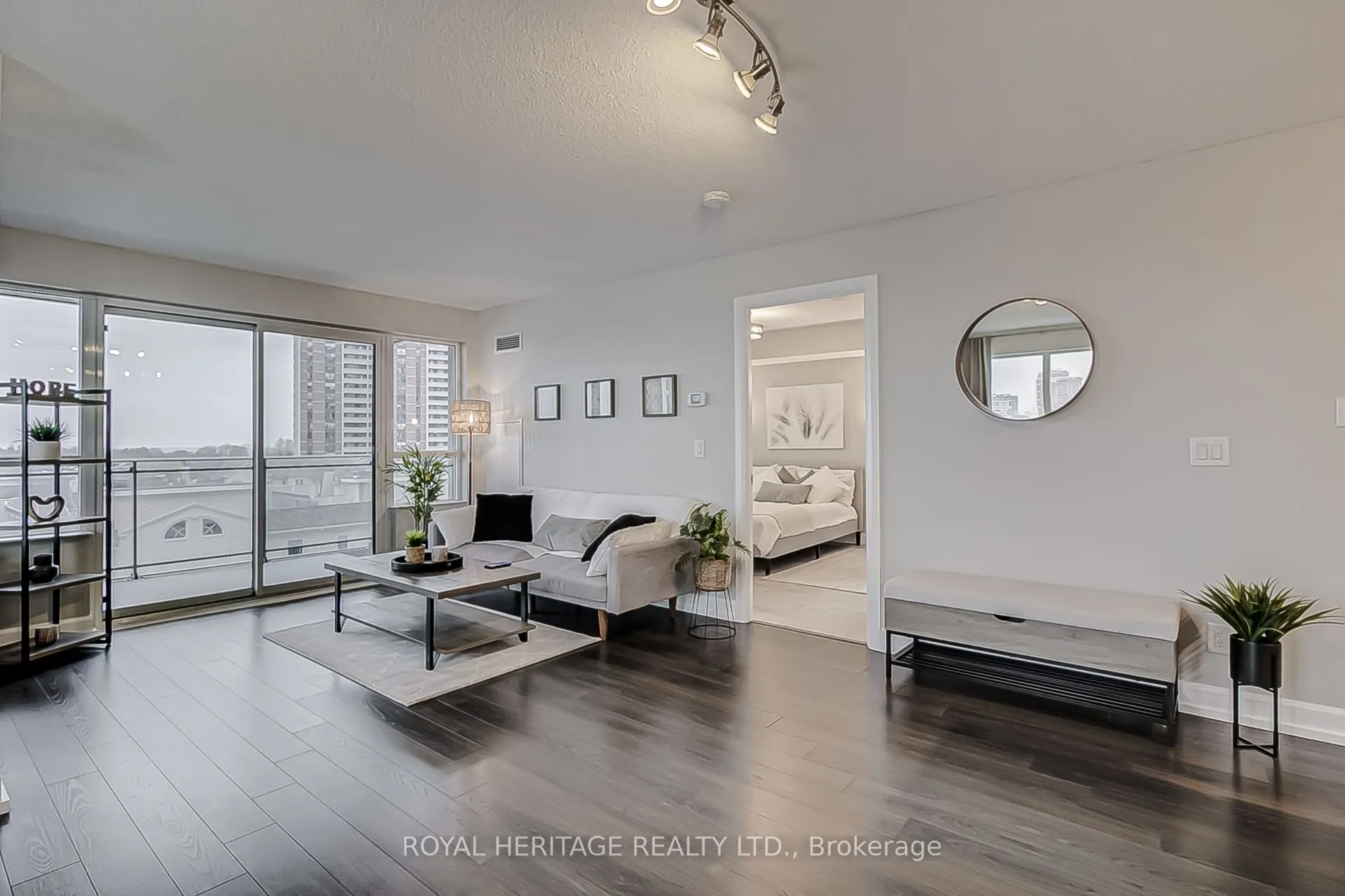 1235 Bayly Street, #511
