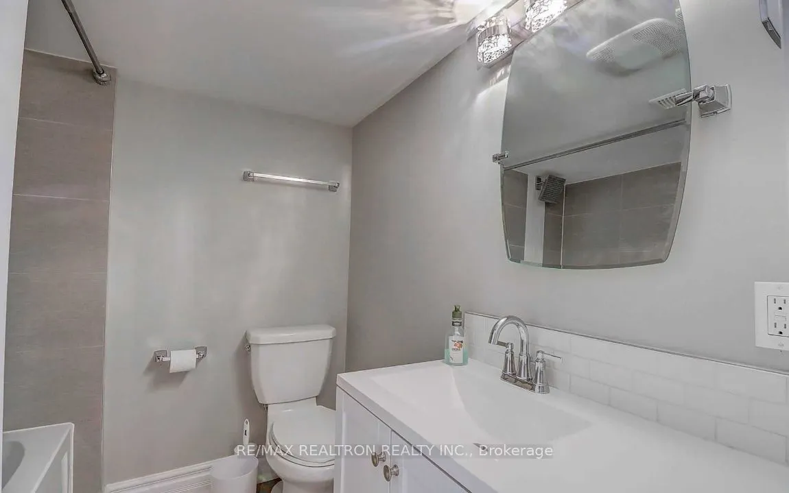 611 Newman Crescent