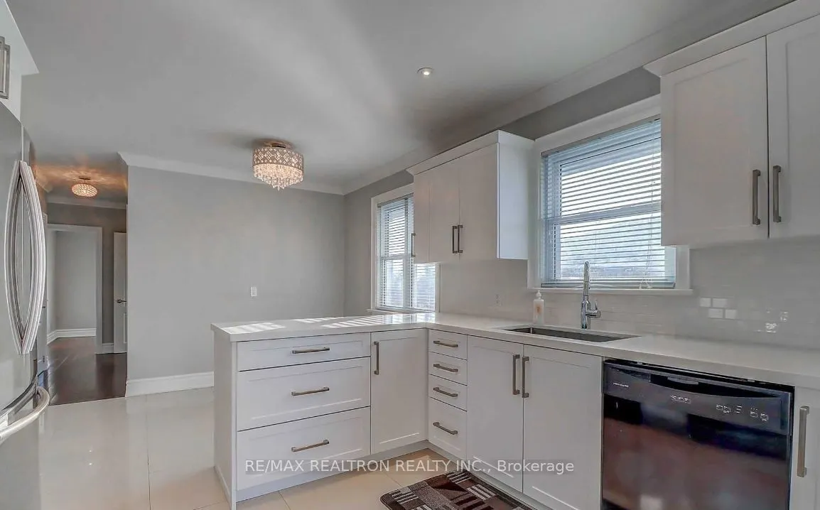 611 Newman Crescent