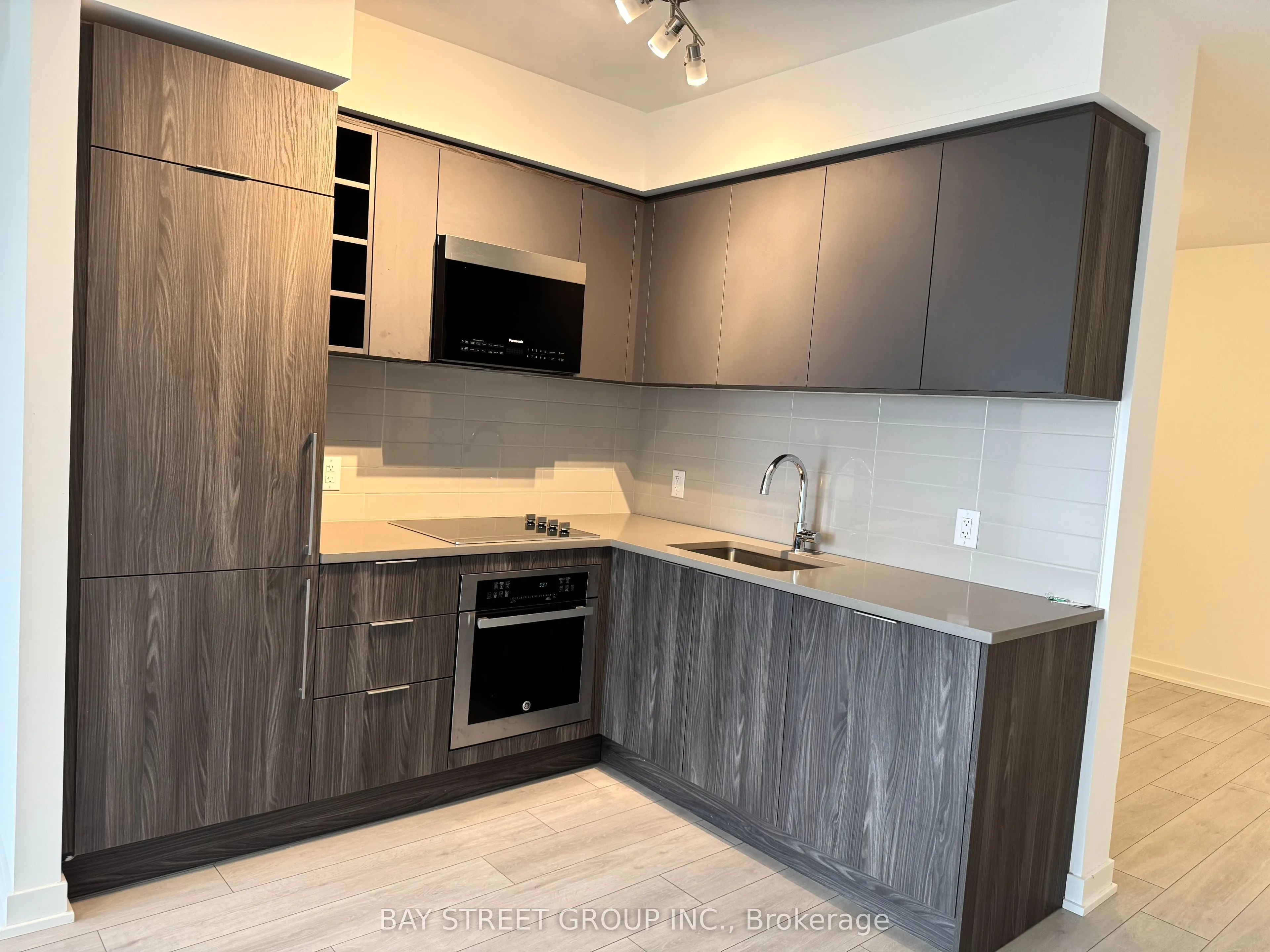 2033 Kennedy Road, #608