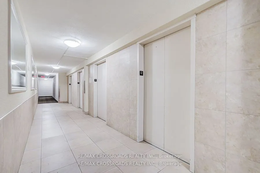 5 Massey Square, #1202