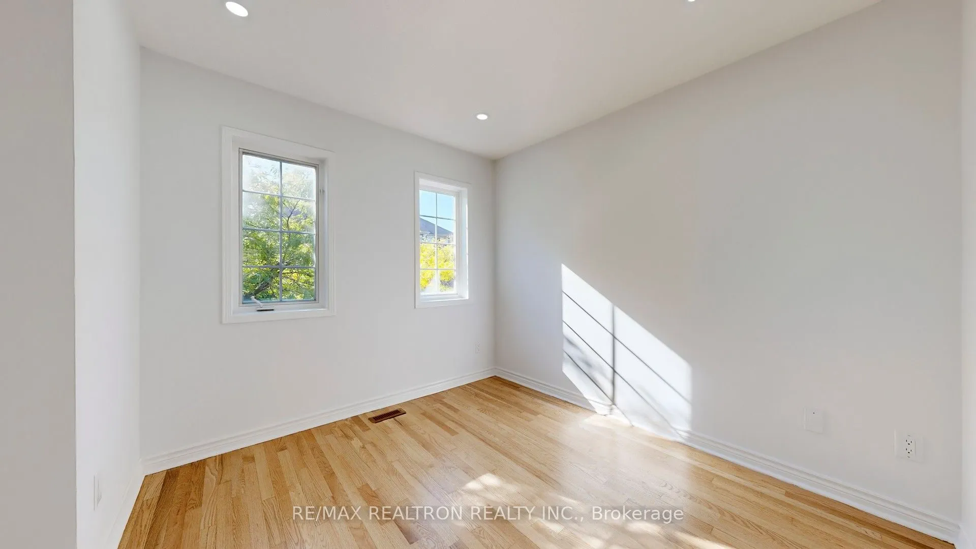 189 Galloway Road, #33